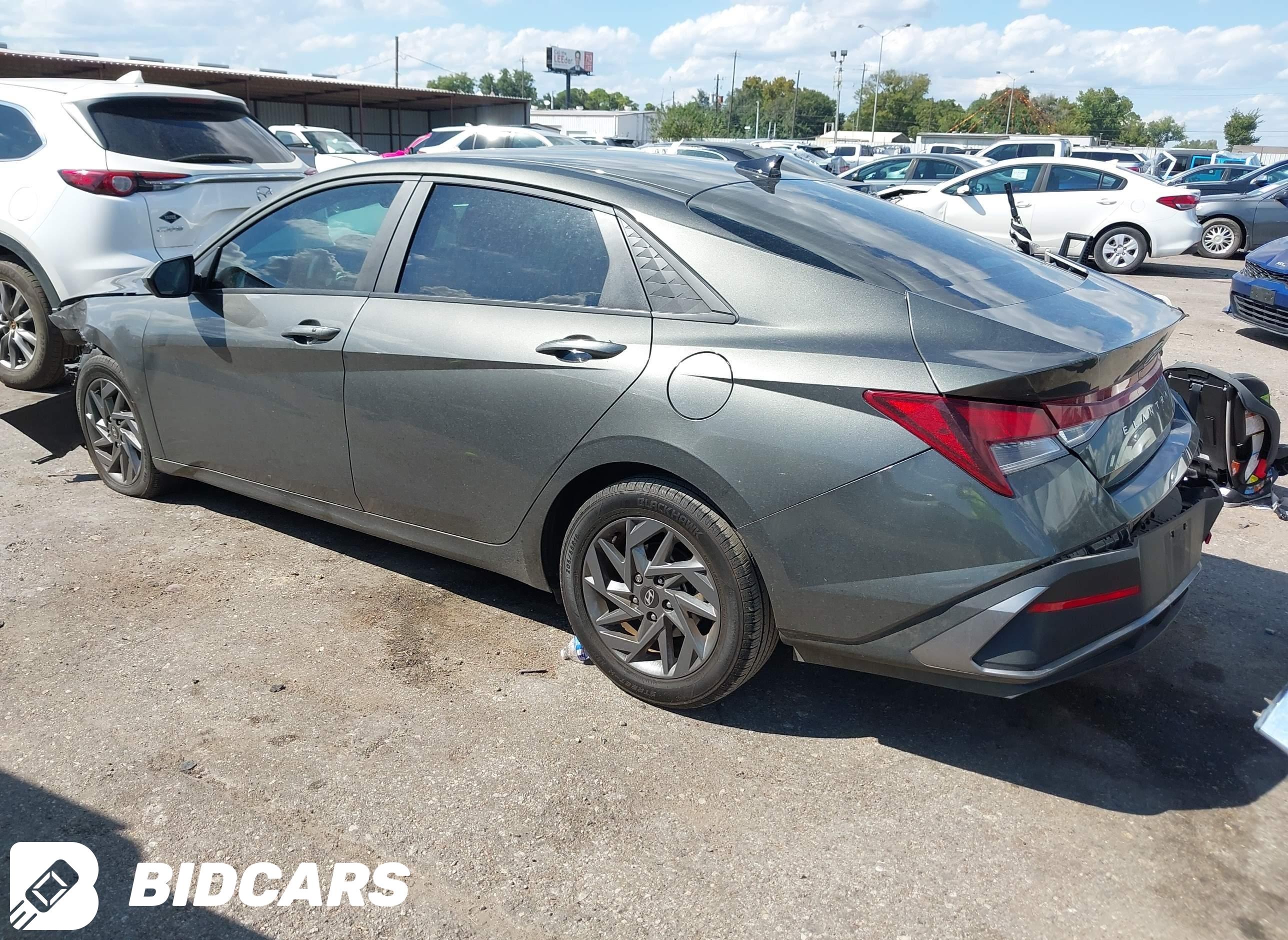 2024 Hyundai Elantra, Sel