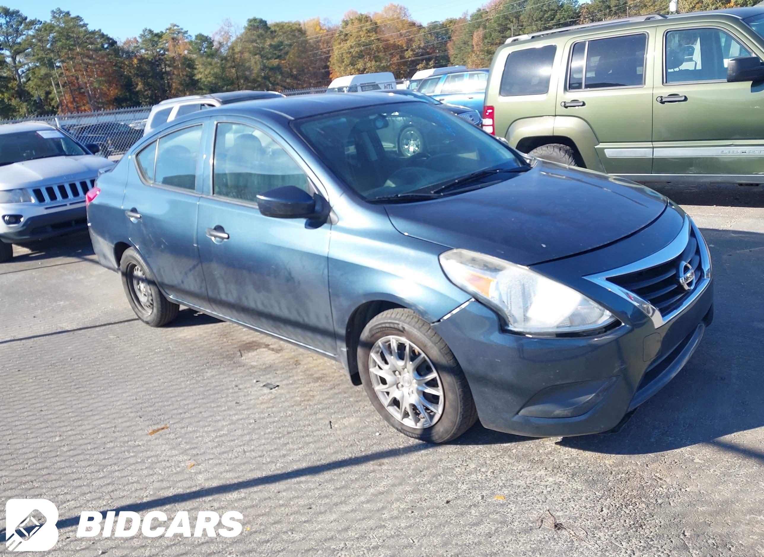2016 Nissan Versa, 1.6 S+