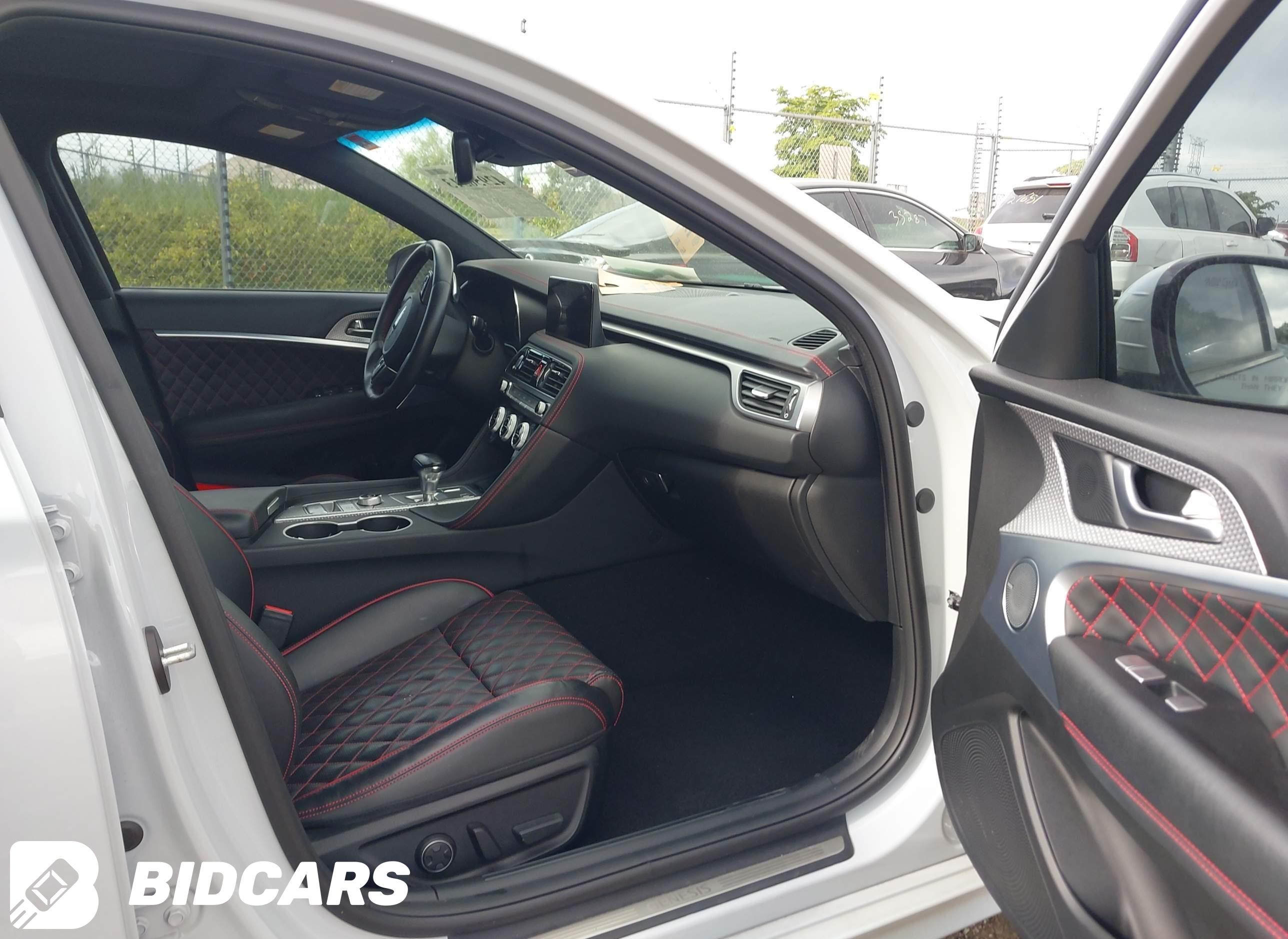 2022 Genesis G70, 3.3T Rwd