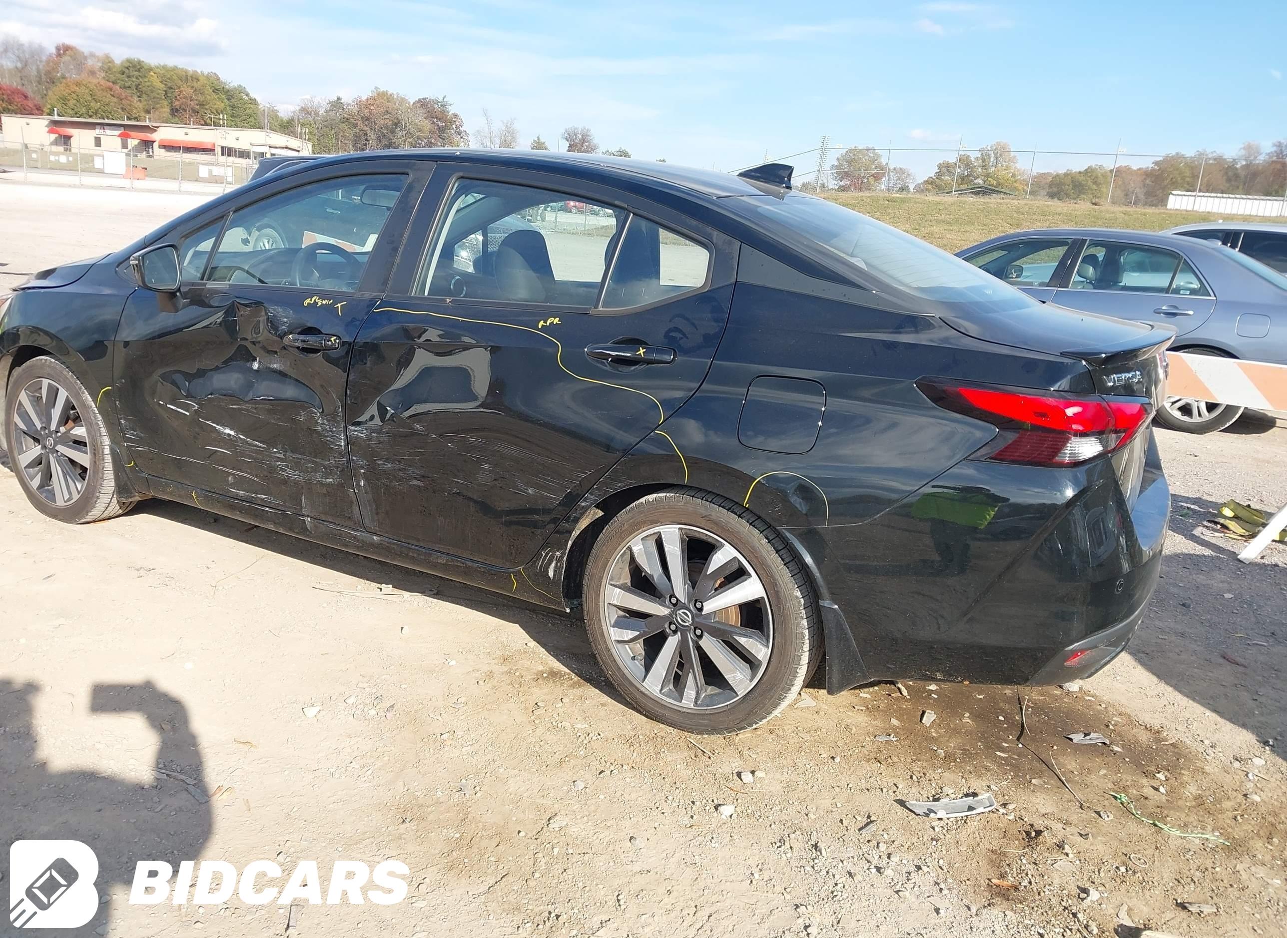 2021 Nissan Versa, Sr Xtronic...