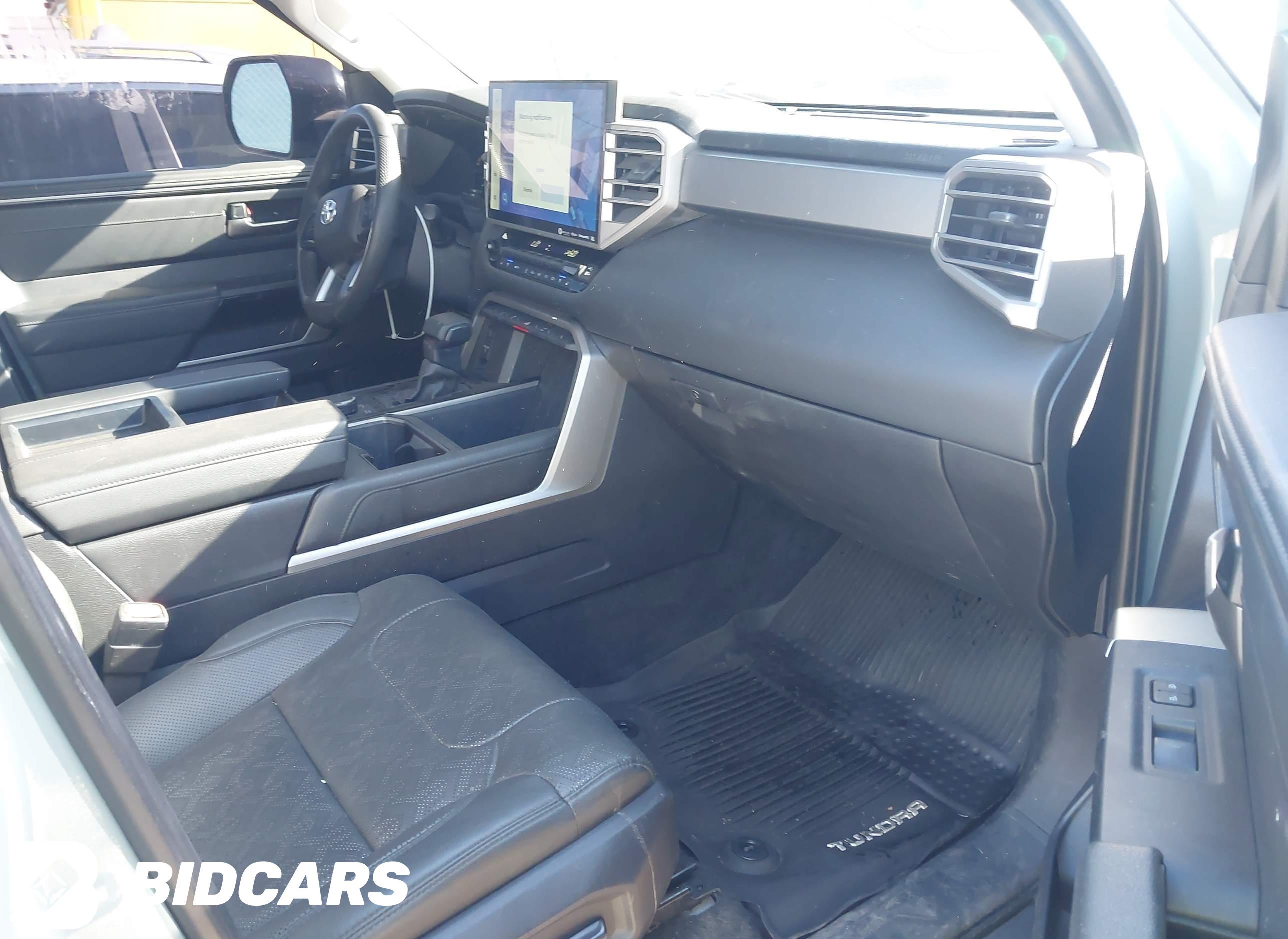 2024 Toyota Tundra, Limited 4Wd