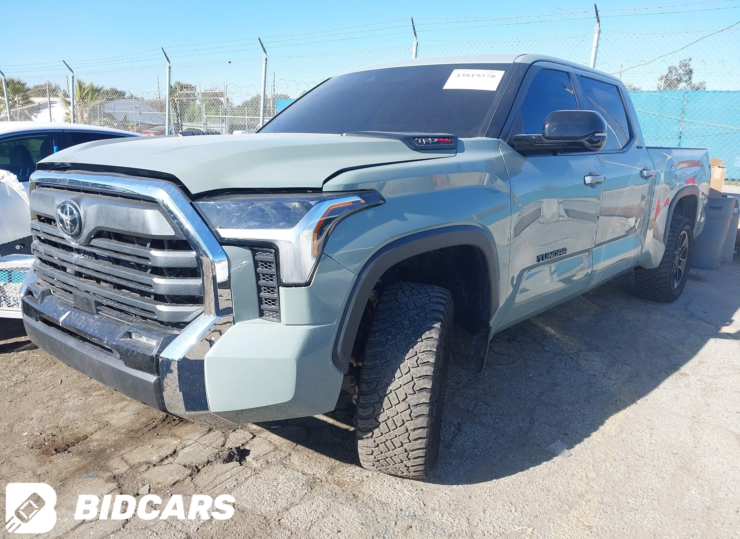 2024 Toyota Tundra, Limited 4Wd