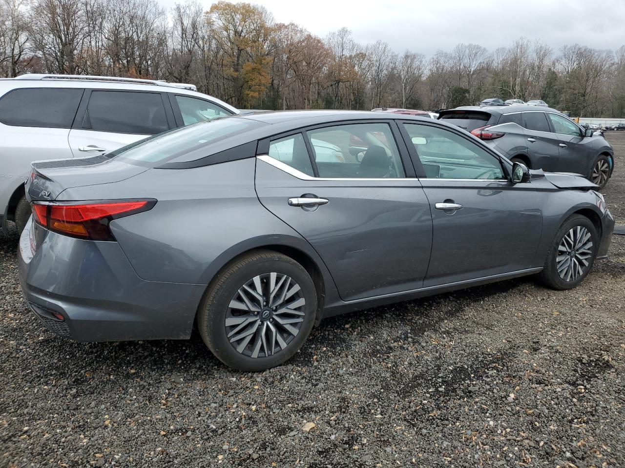 2024 Nissan Altima, SV