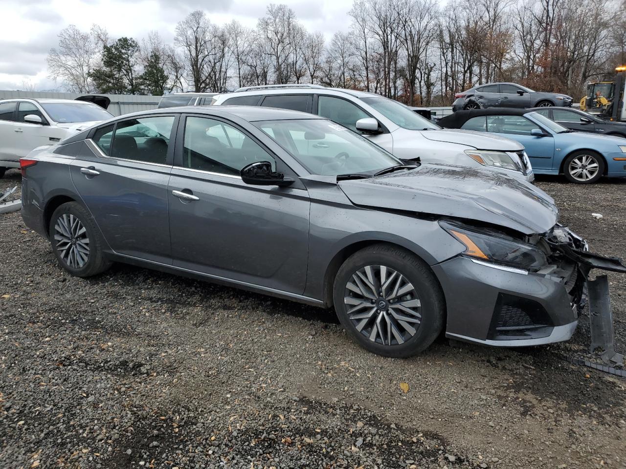 2024 Nissan Altima, SV