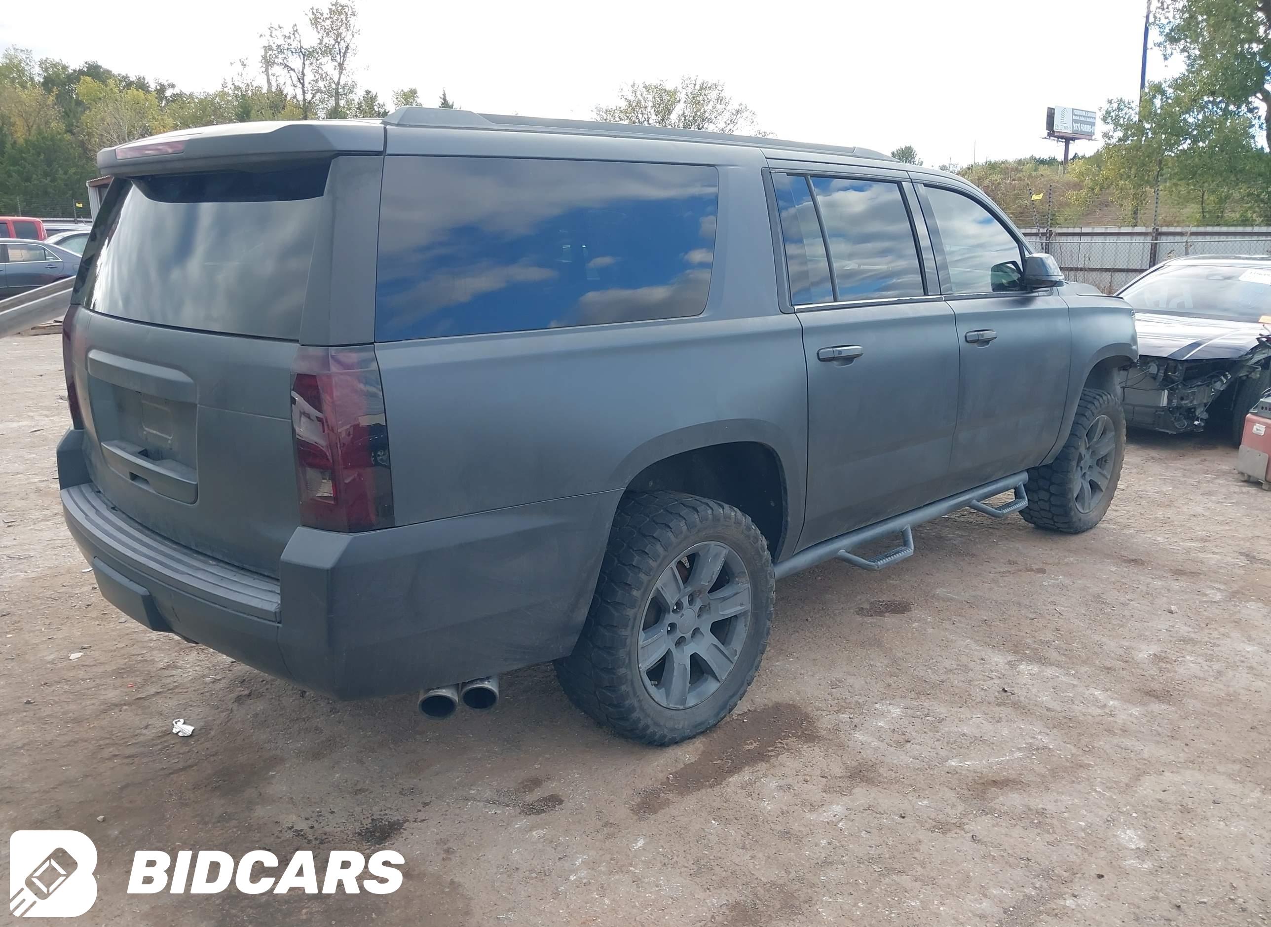 2016 Chevrolet Suburban, LT