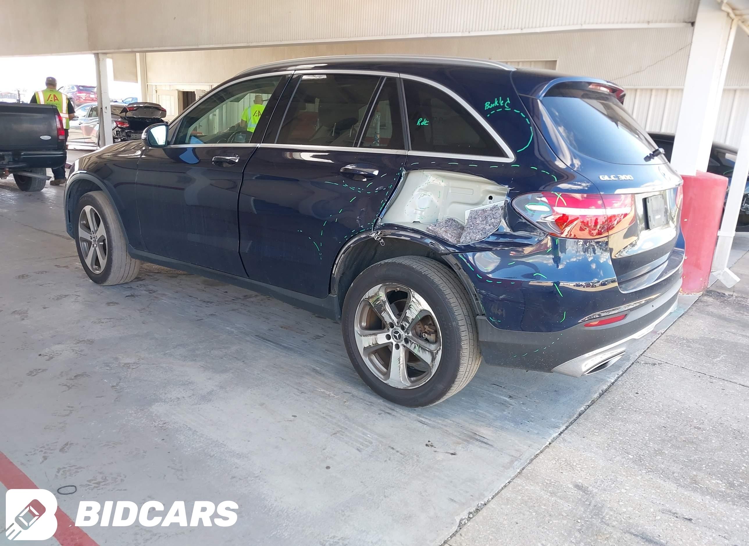2019 Mercedes-Benz GLC 300, 4...