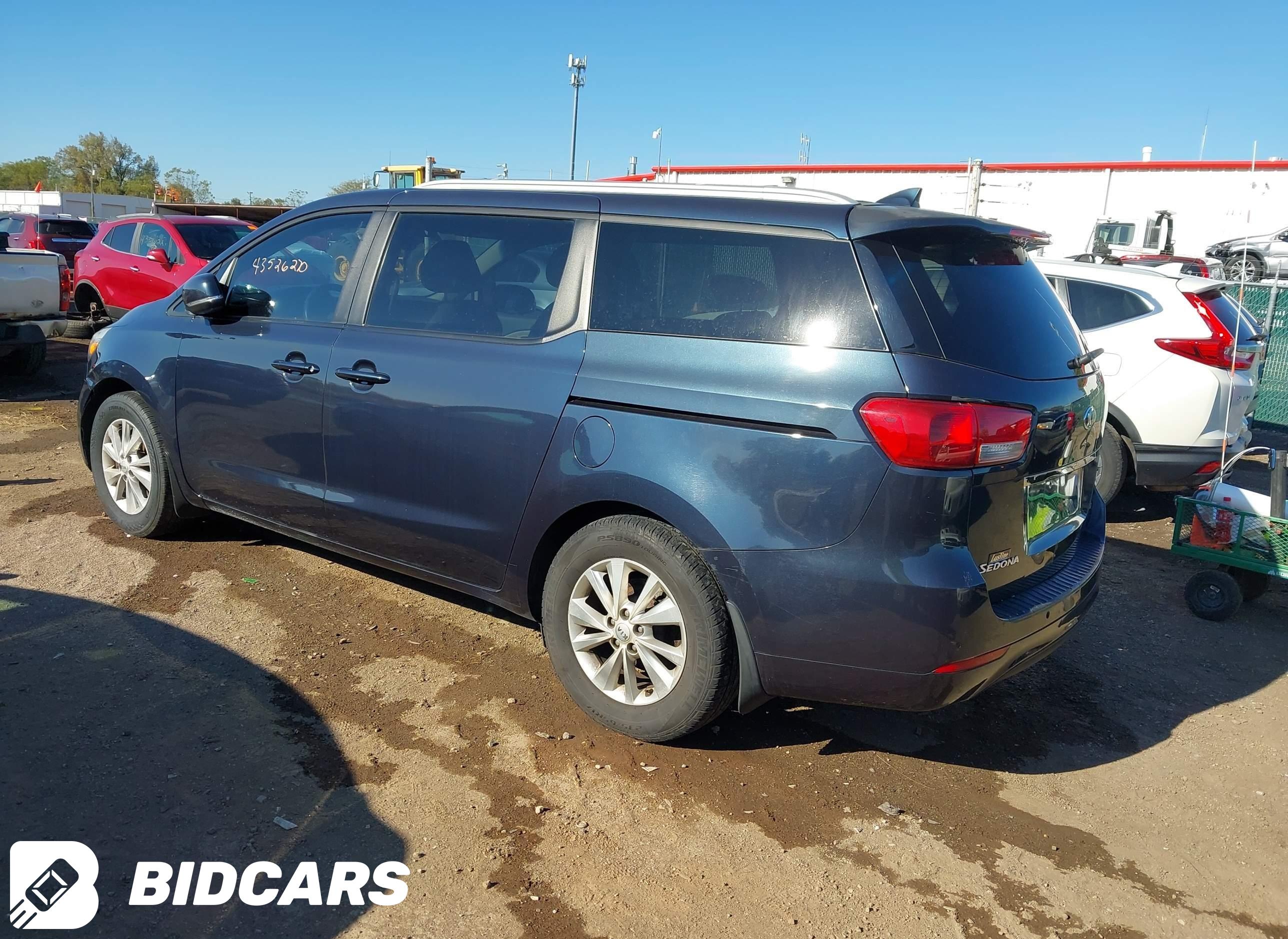 2015 KIA Sedona, LX