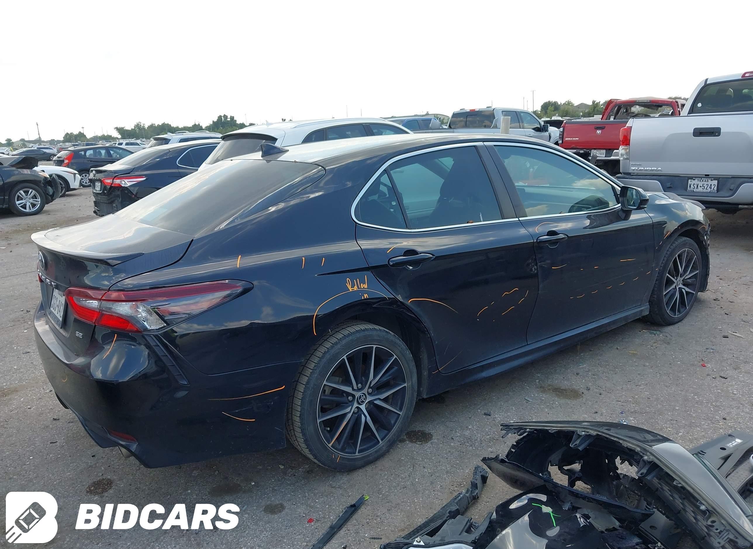 2021 Toyota Camry, SE