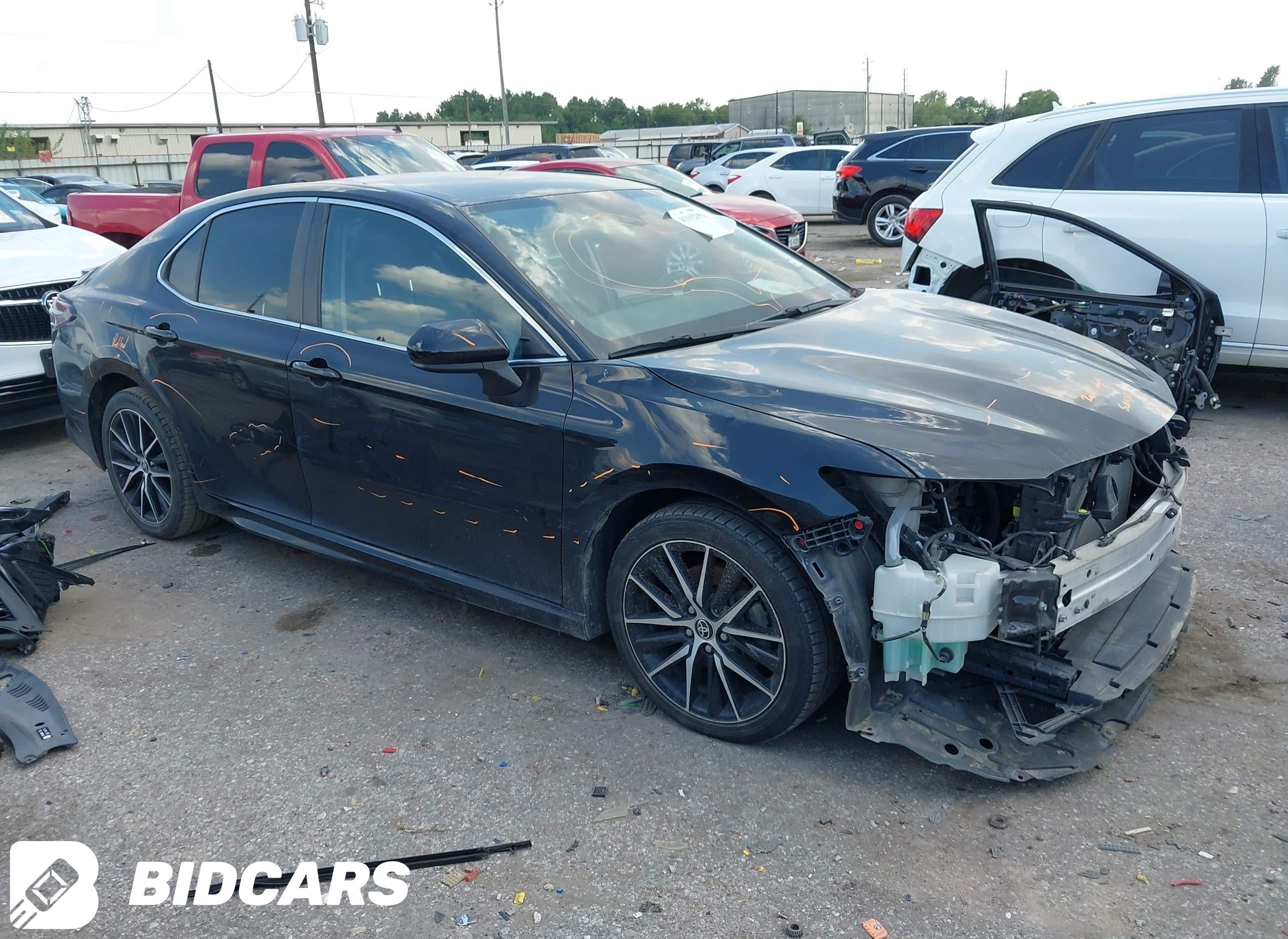 2021 Toyota Camry, SE