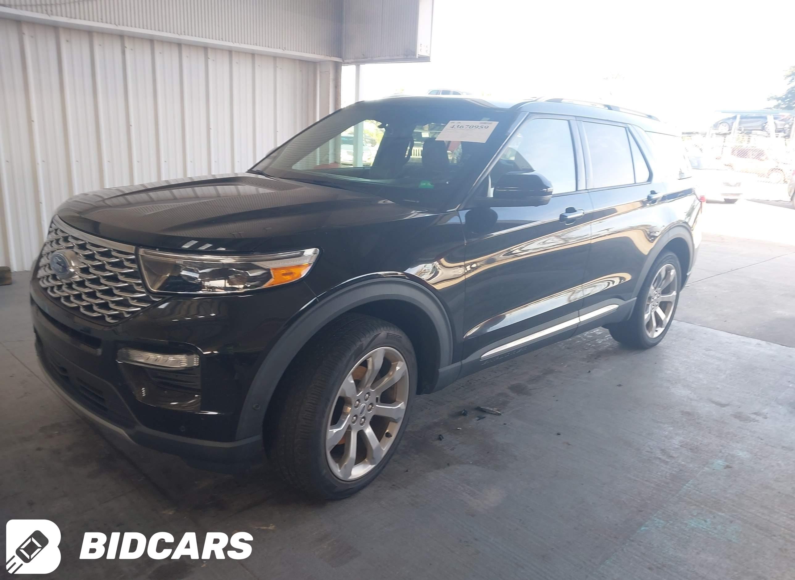 2020 Ford Explorer, Platinum