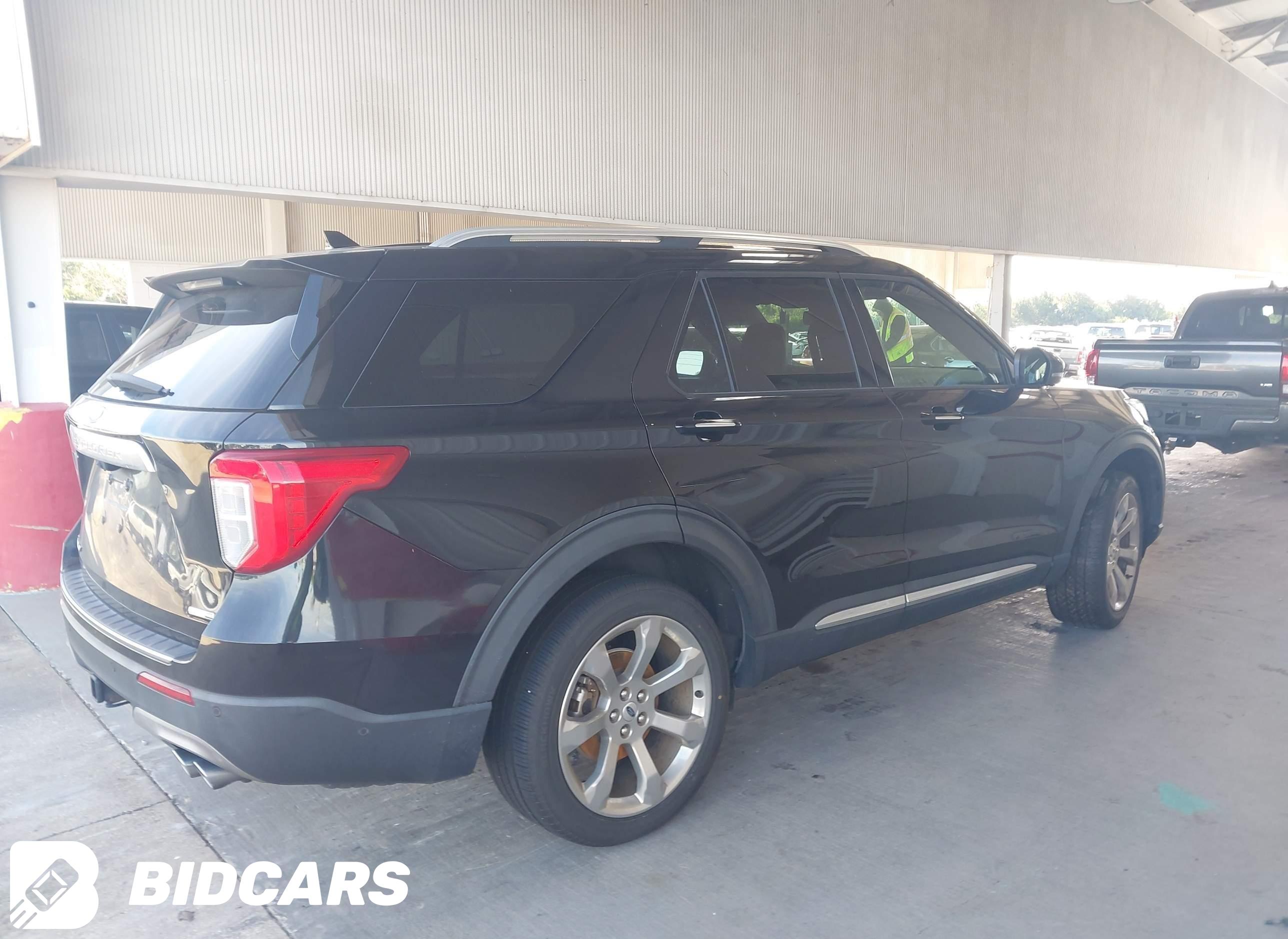 2020 Ford Explorer, Platinum