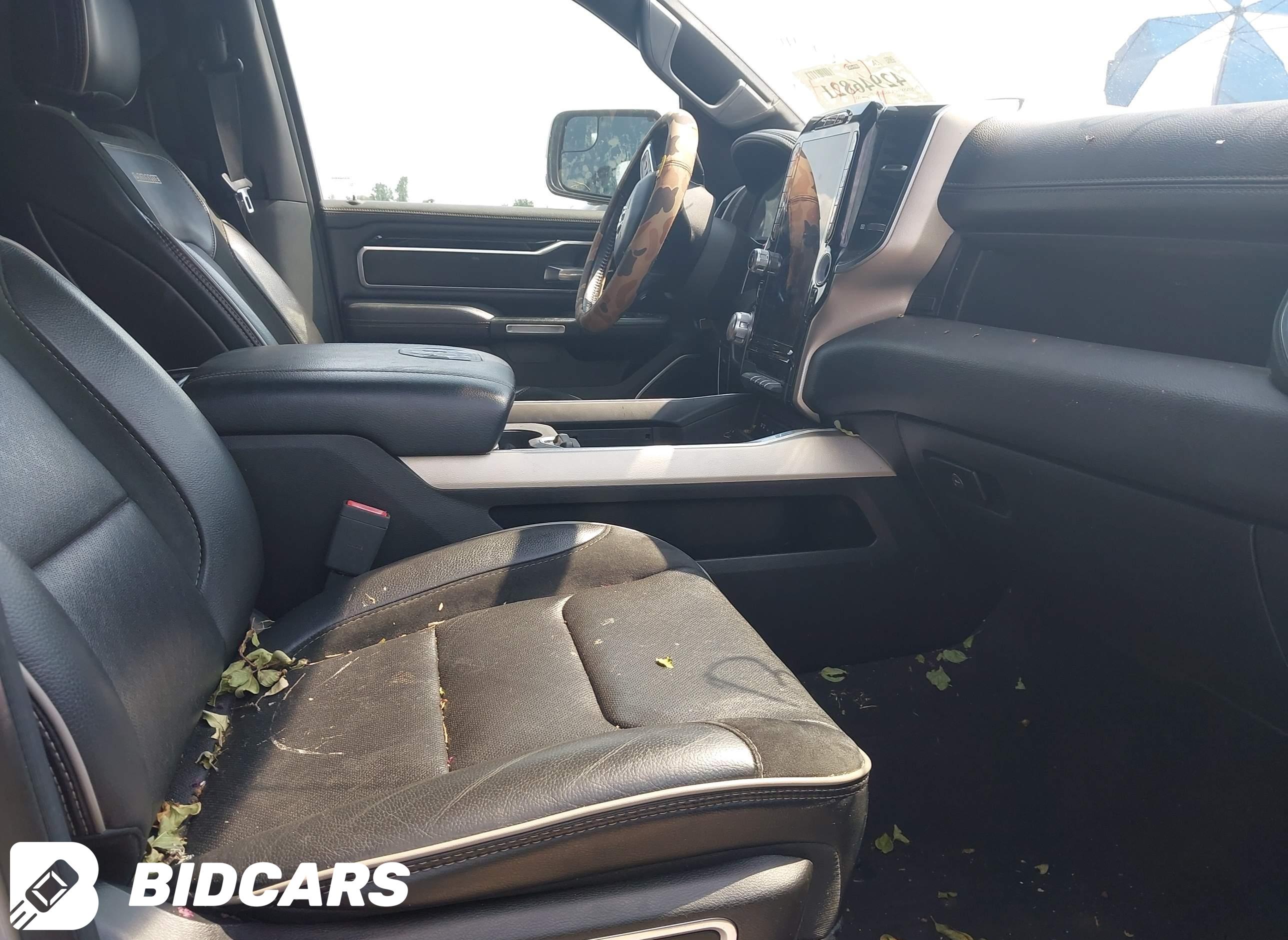 2019 RAM 1500, Laramie  4X2 5...