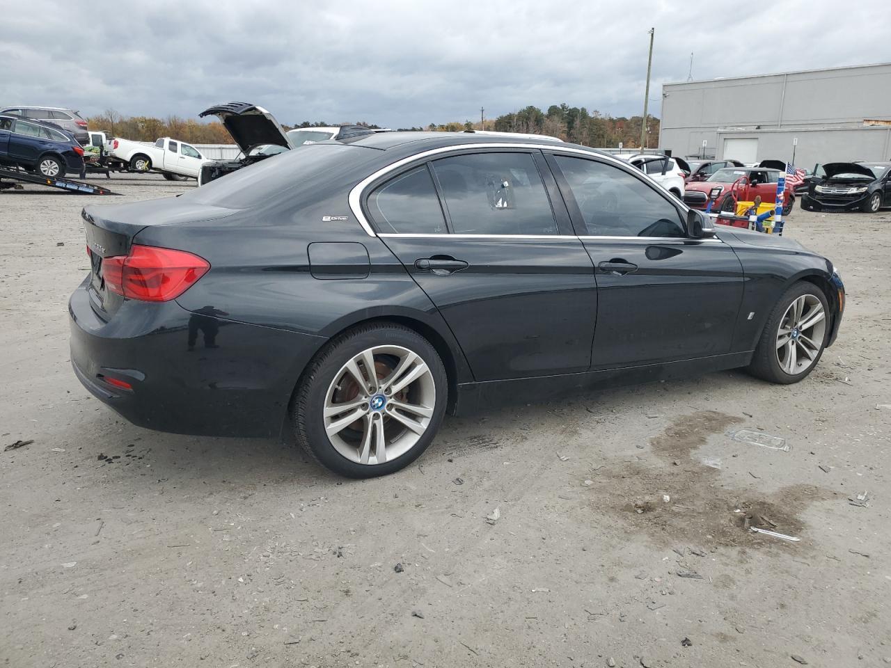 2018 BMW 3 Series, 330E