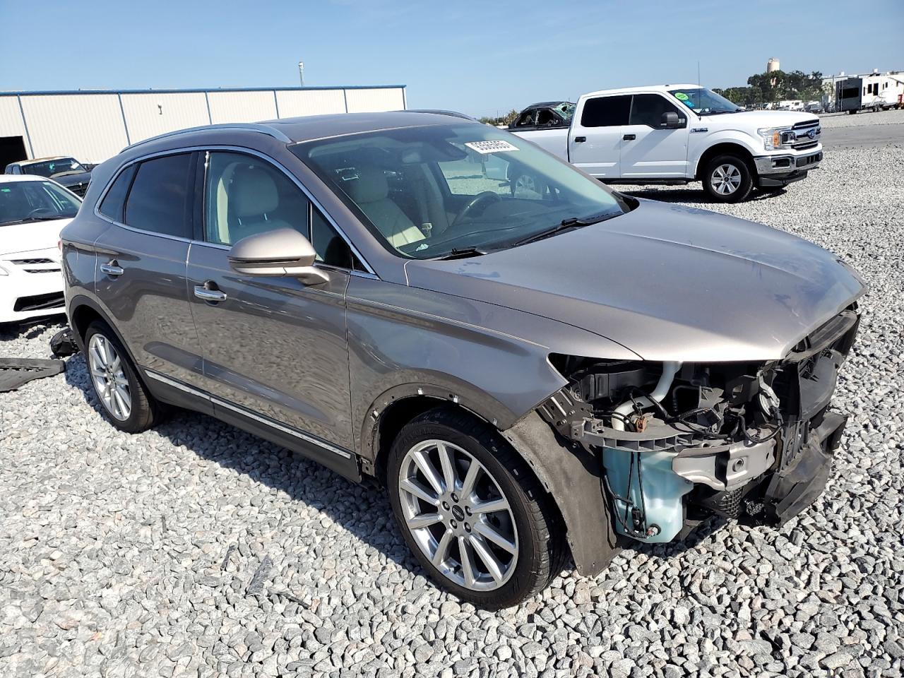 2019 Lincoln MKC, Reserve