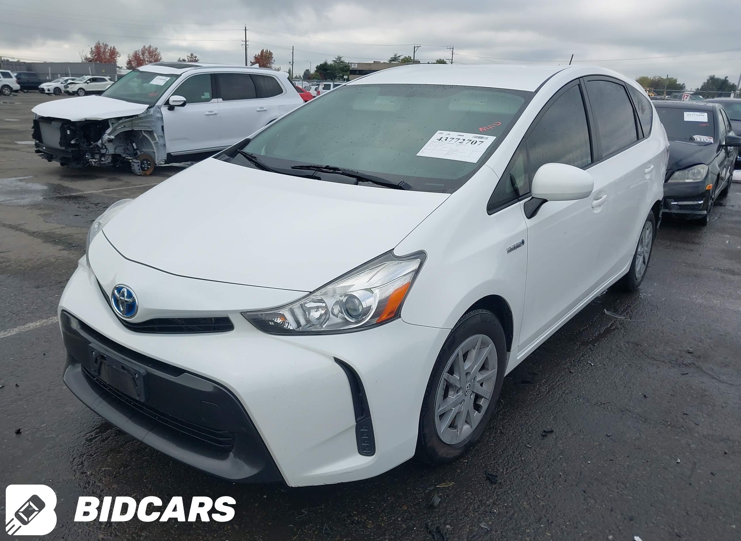 2016 Toyota Prius, V Two