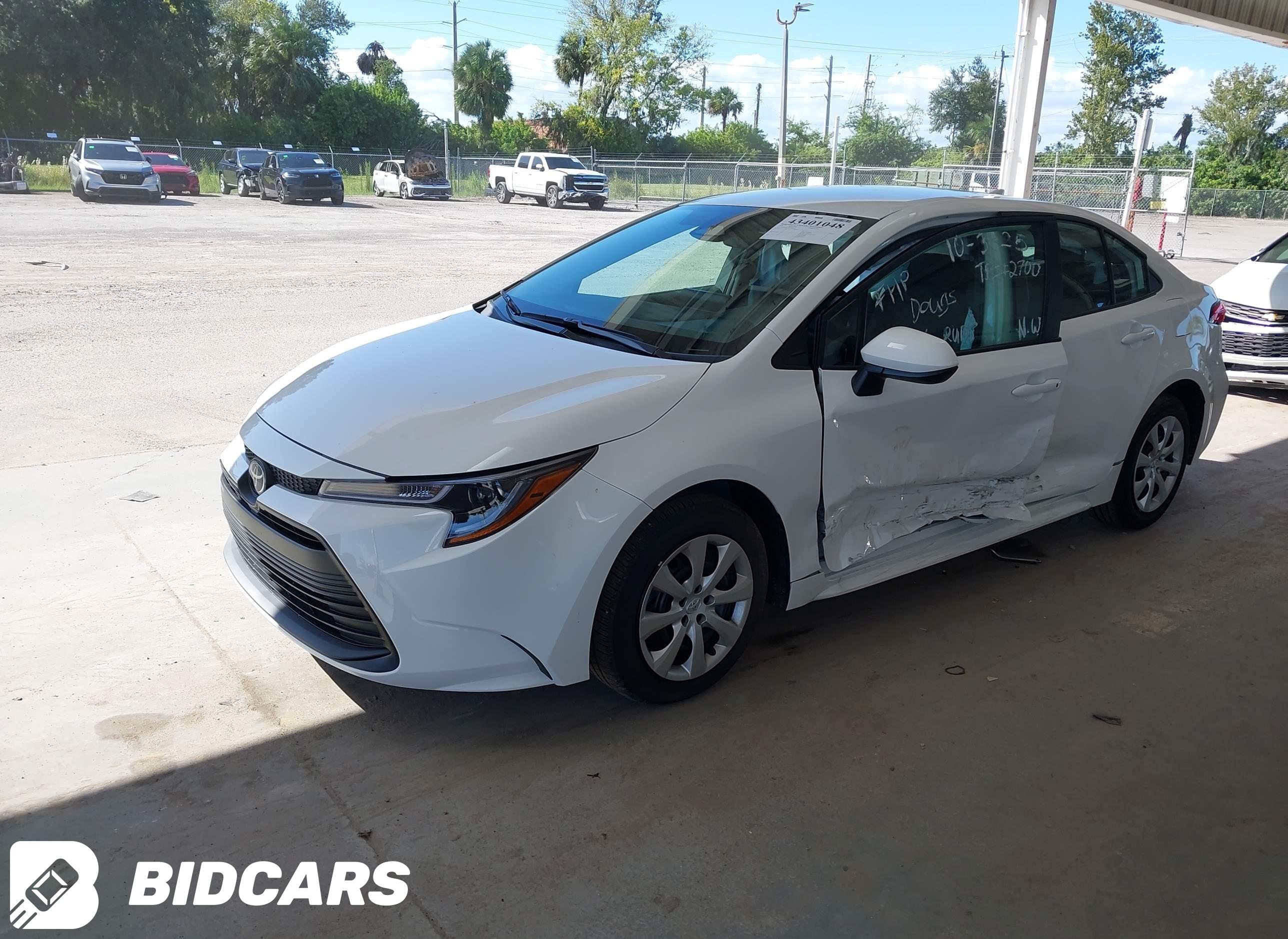 2025 Toyota Corolla, LE