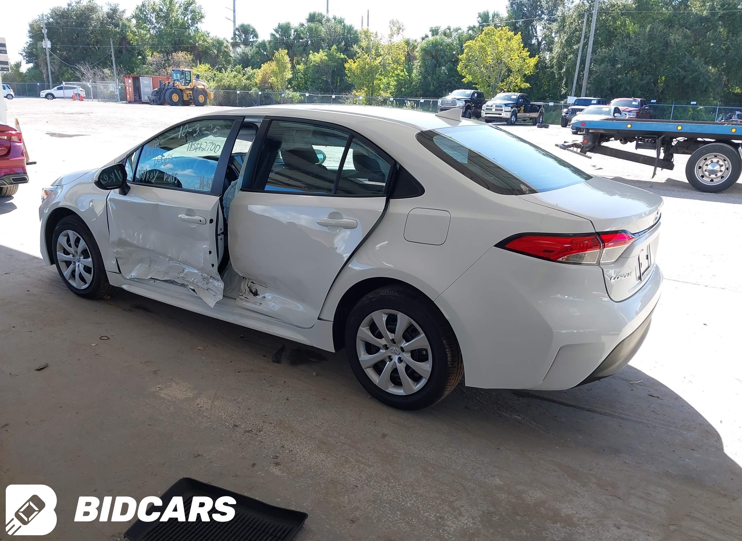 2025 Toyota Corolla, LE