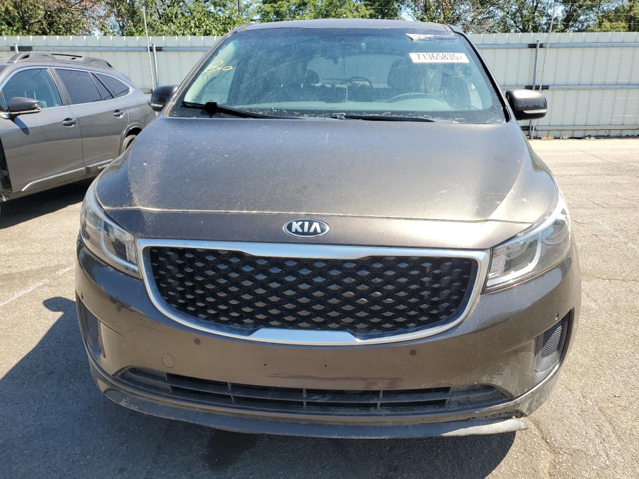 2017 KIA Sedona, LX