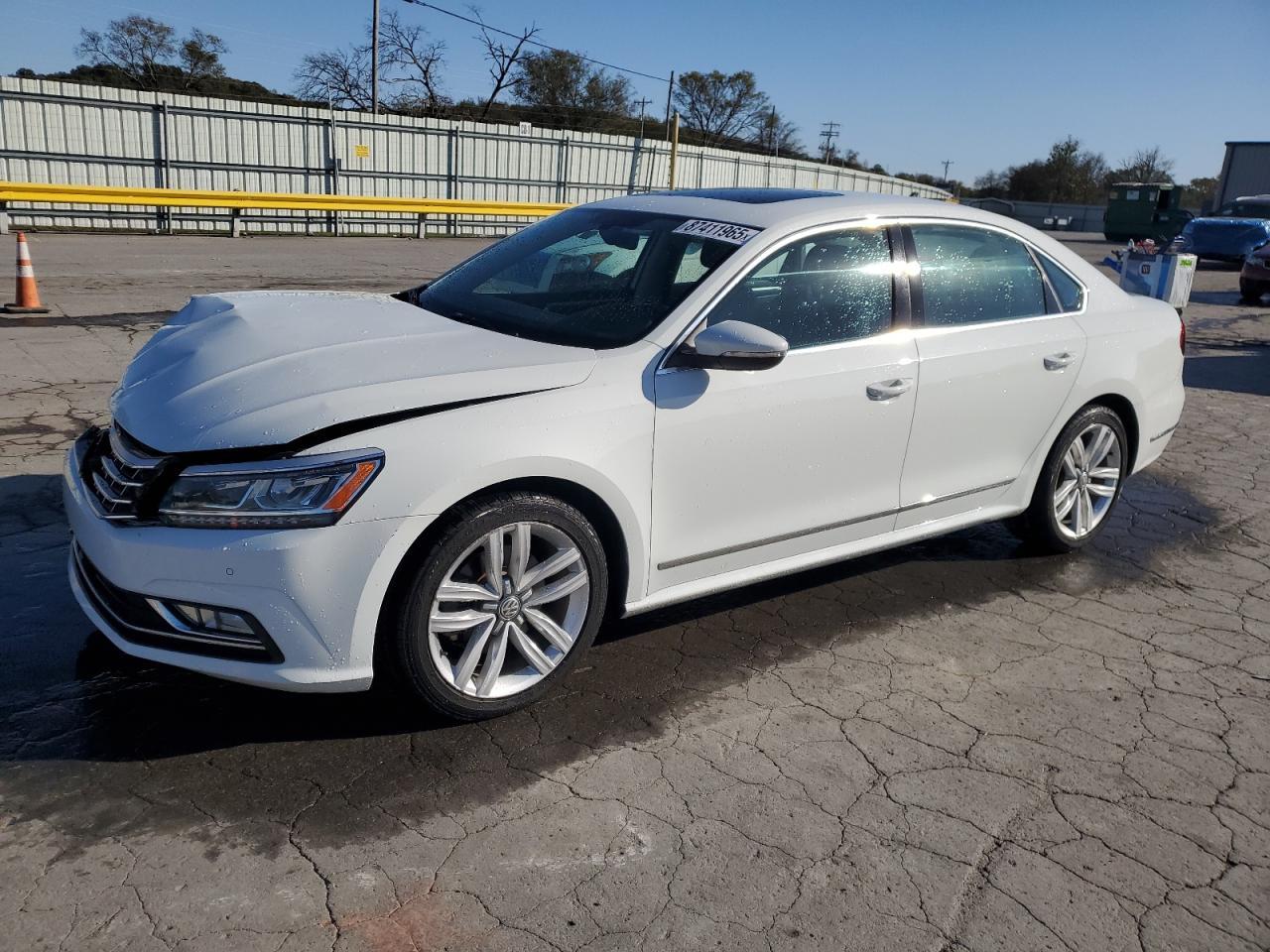 2017 Volkswagen Passat, SE