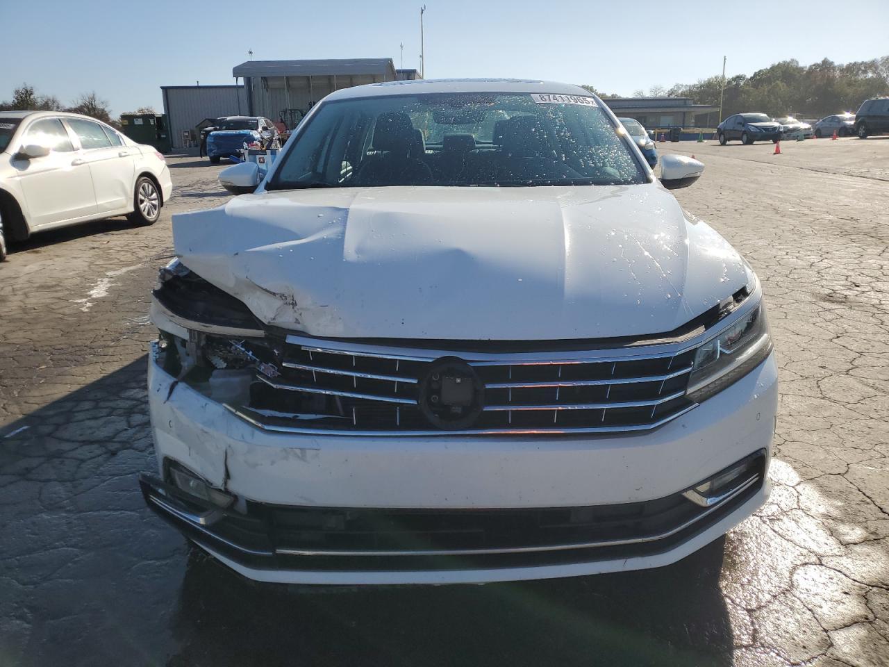2017 Volkswagen Passat, SE