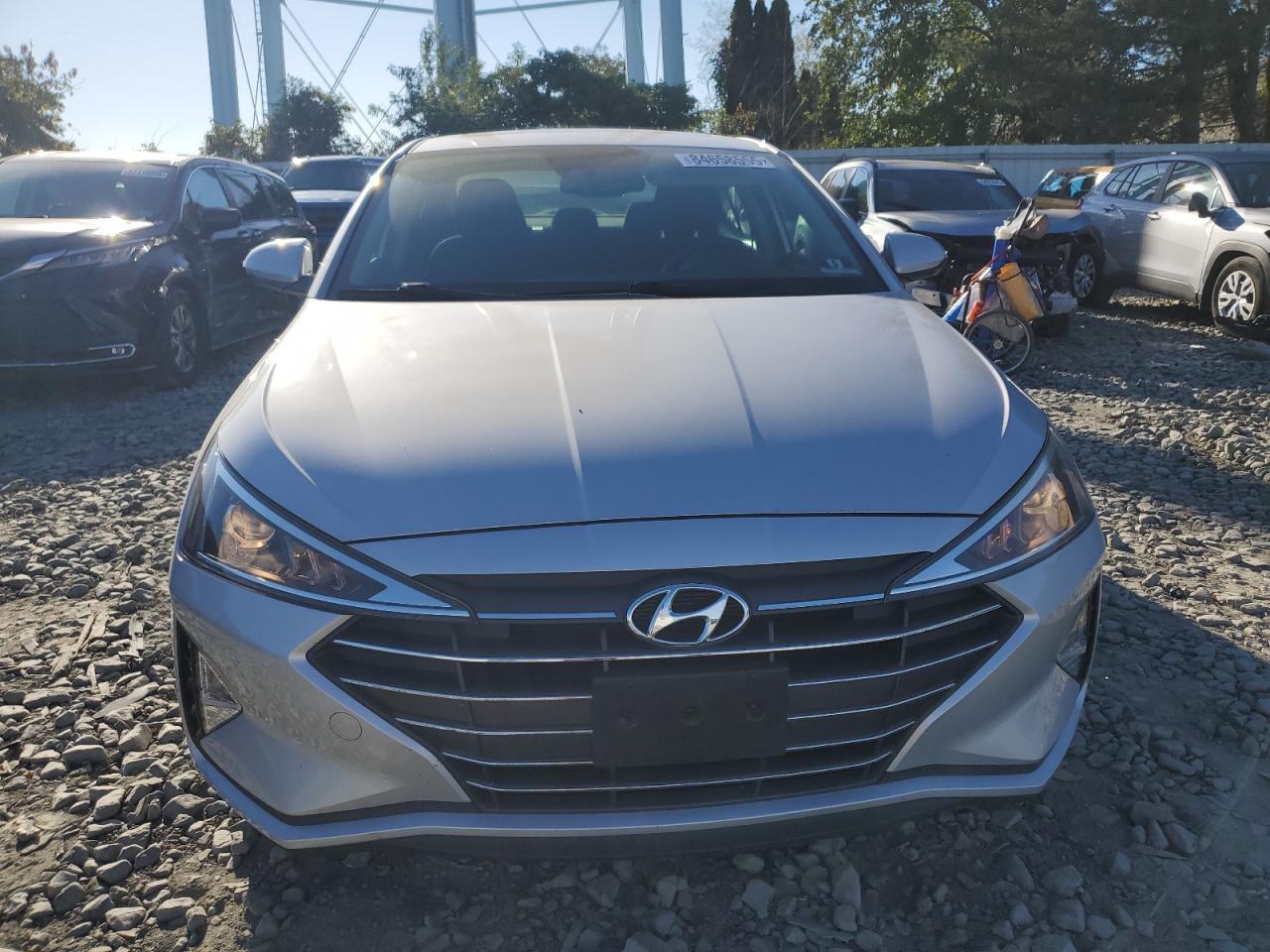 2019 Hyundai Elantra, Sel