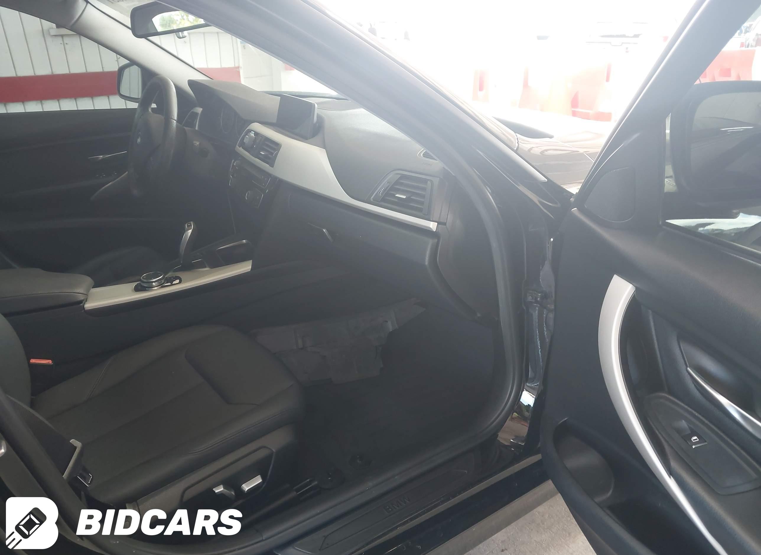 2016 BMW 3 Series, 320I