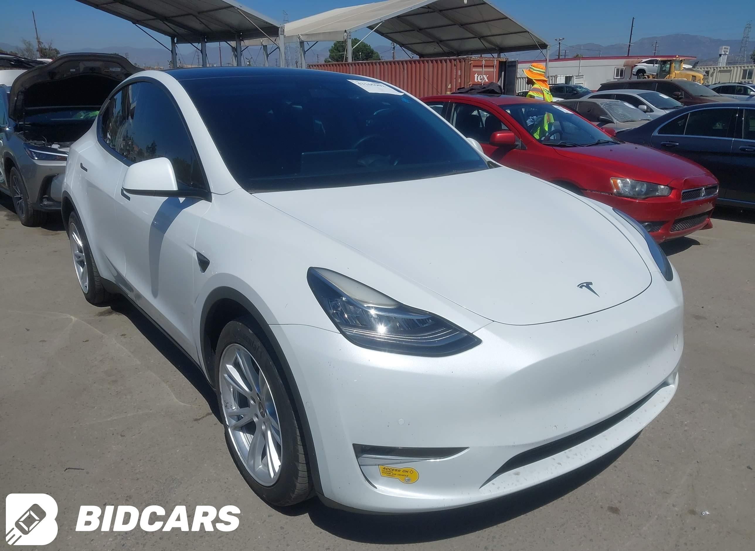 2022 Tesla Model Y, Long Rang...