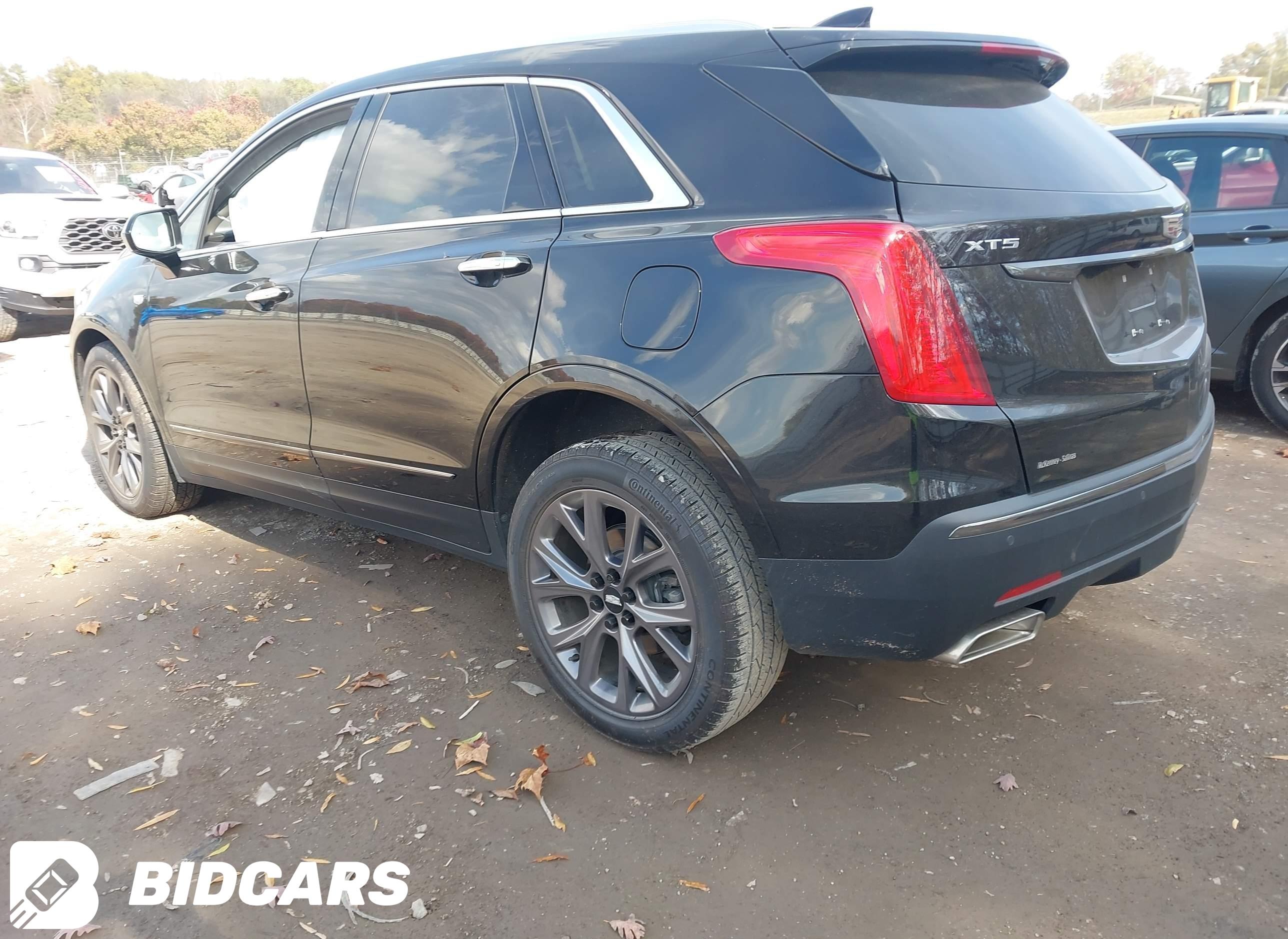 2019 Cadillac XT5, Luxury