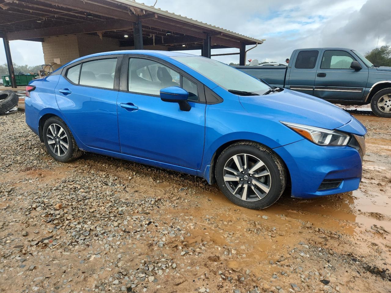 2020 Nissan Versa, SV