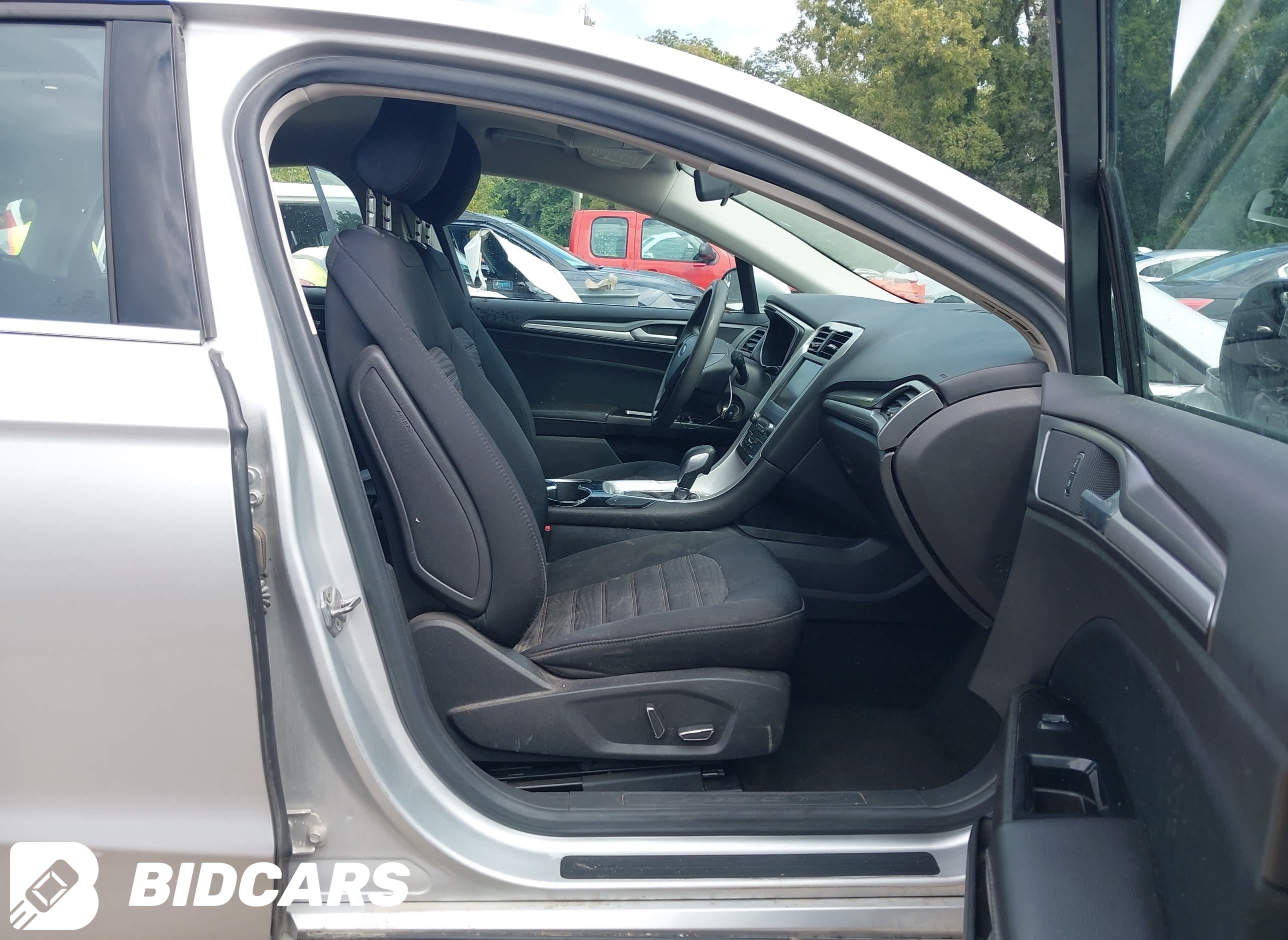 2016 Ford Fusion, SE