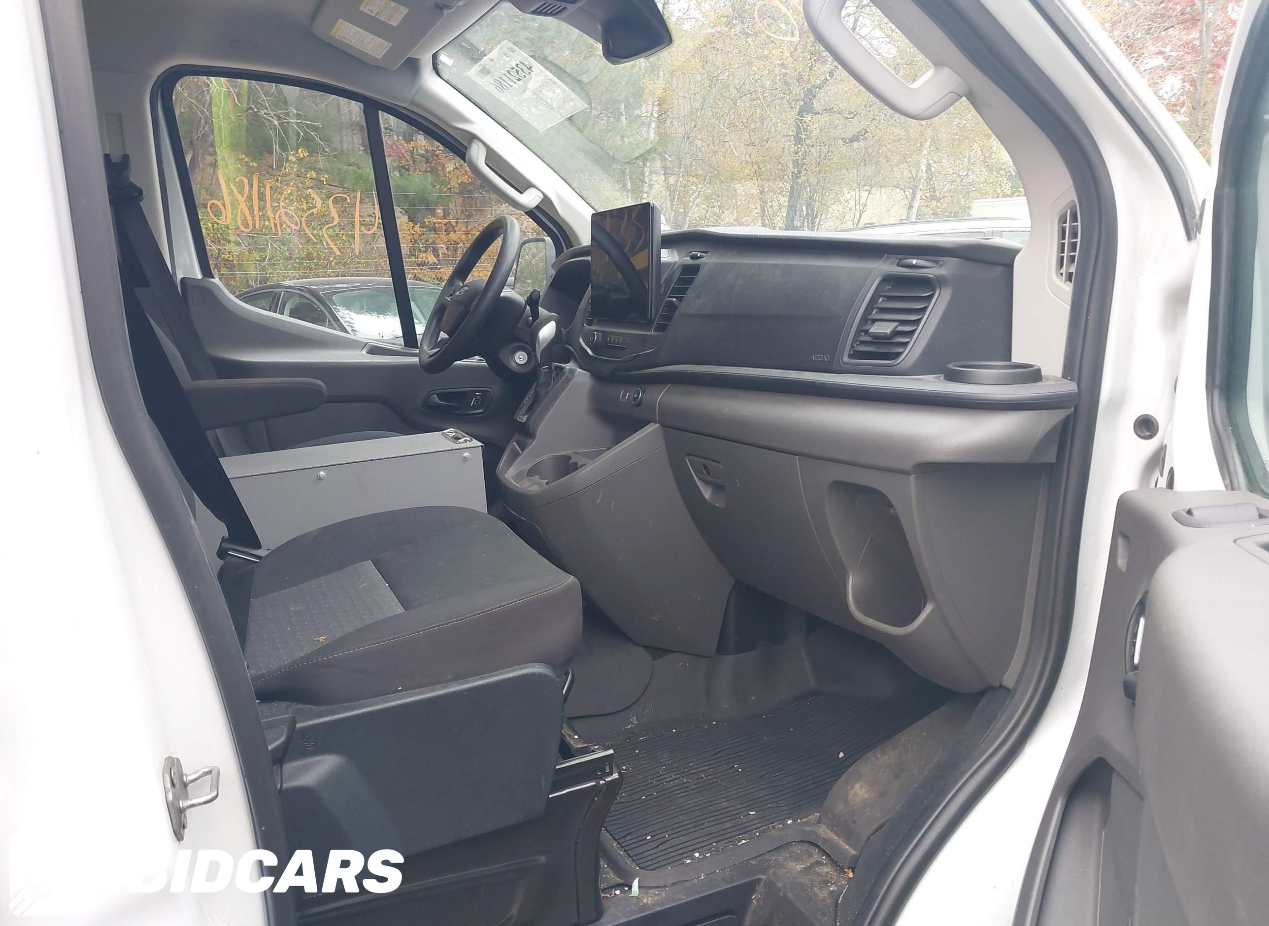 2023 Ford Transit-250