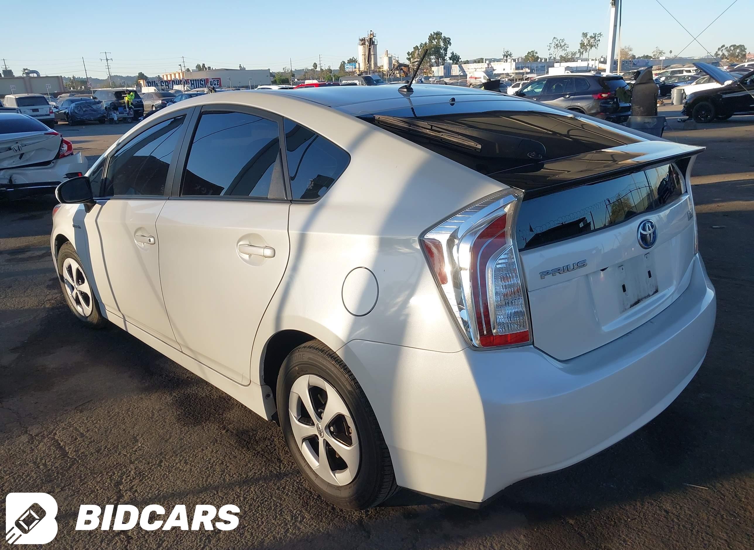 2015 Toyota Prius, Two