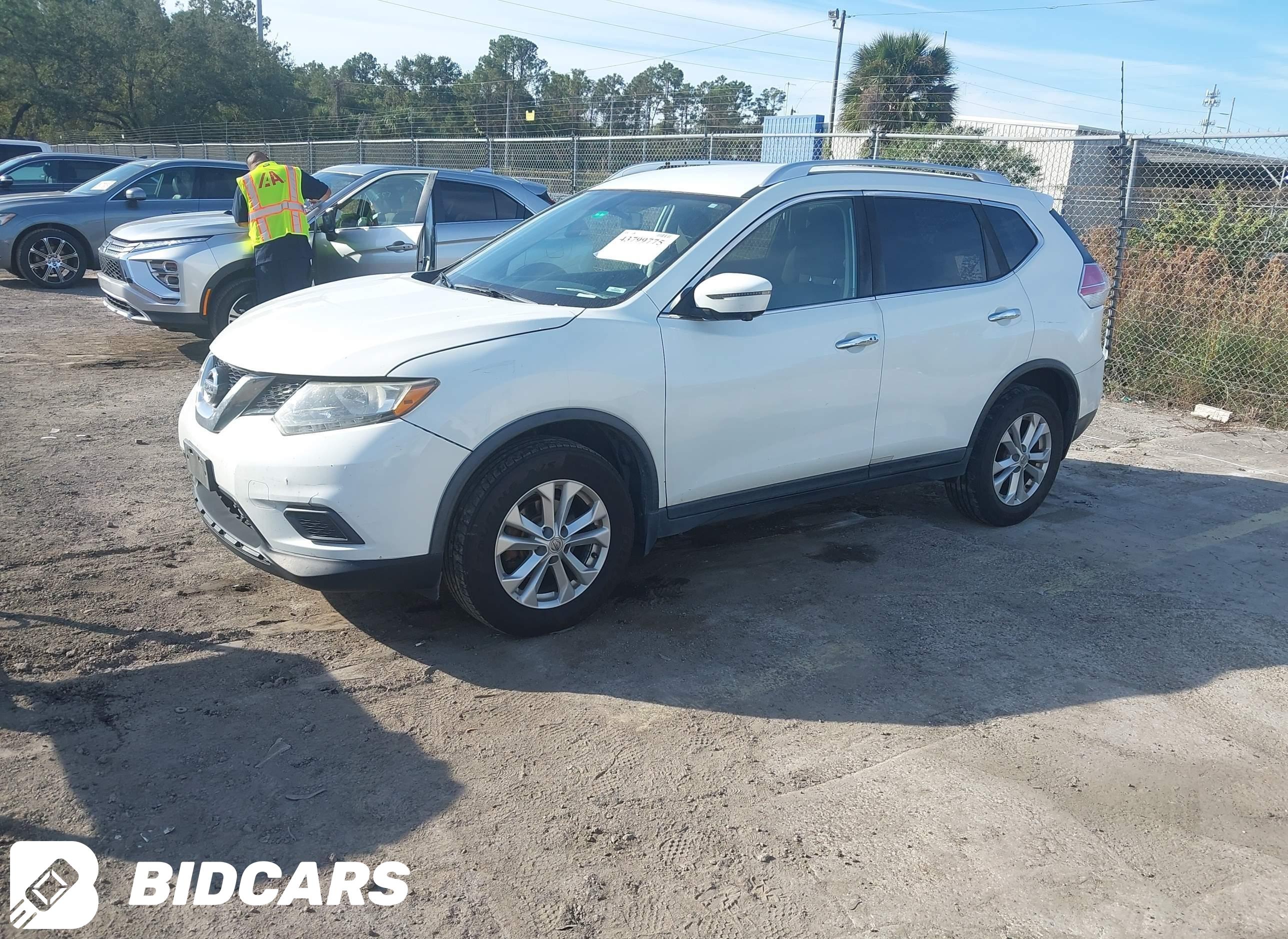 2016 Nissan Rogue, SV
