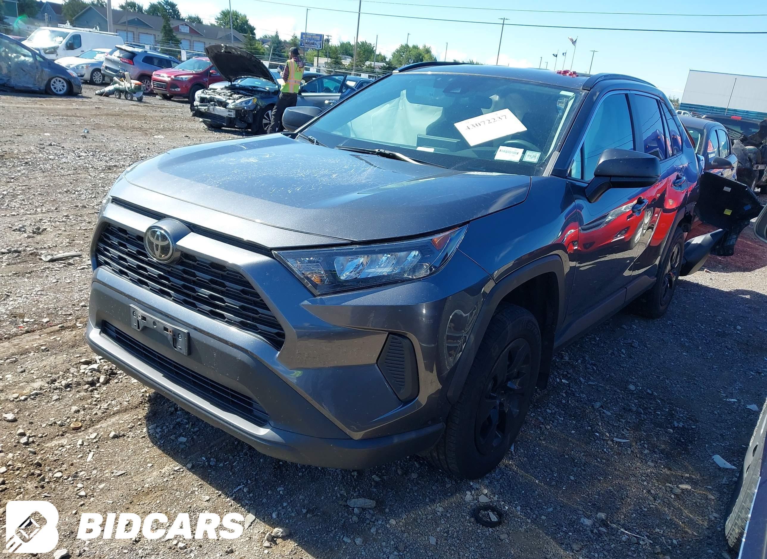 2021 Toyota RAV4, LE