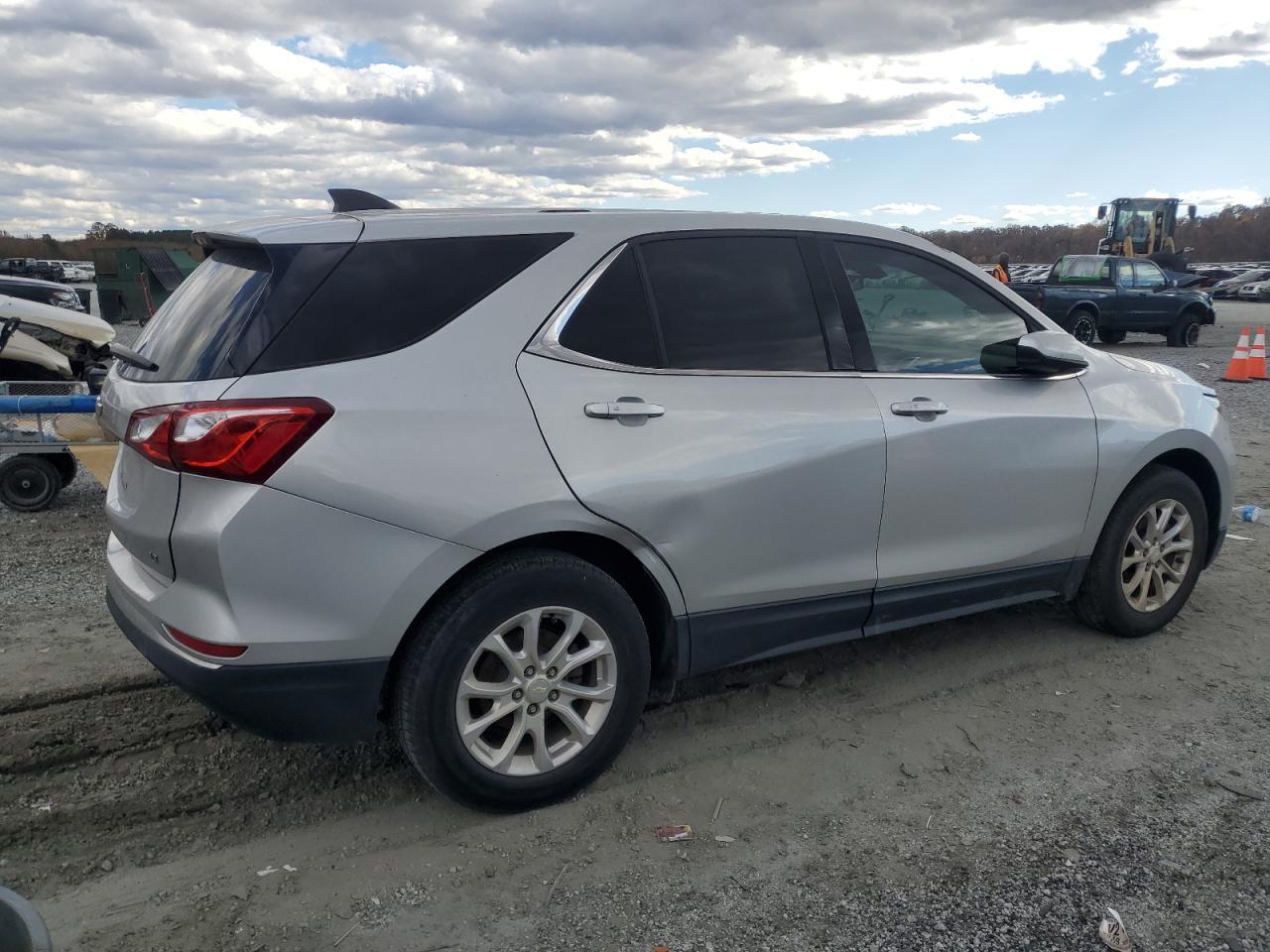 2018 Chevrolet Equinox, LT