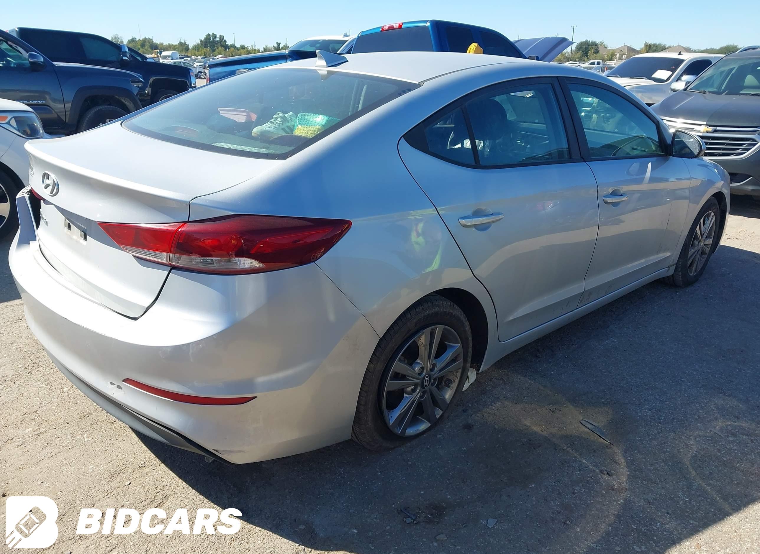 2018 Hyundai Elantra, Sel