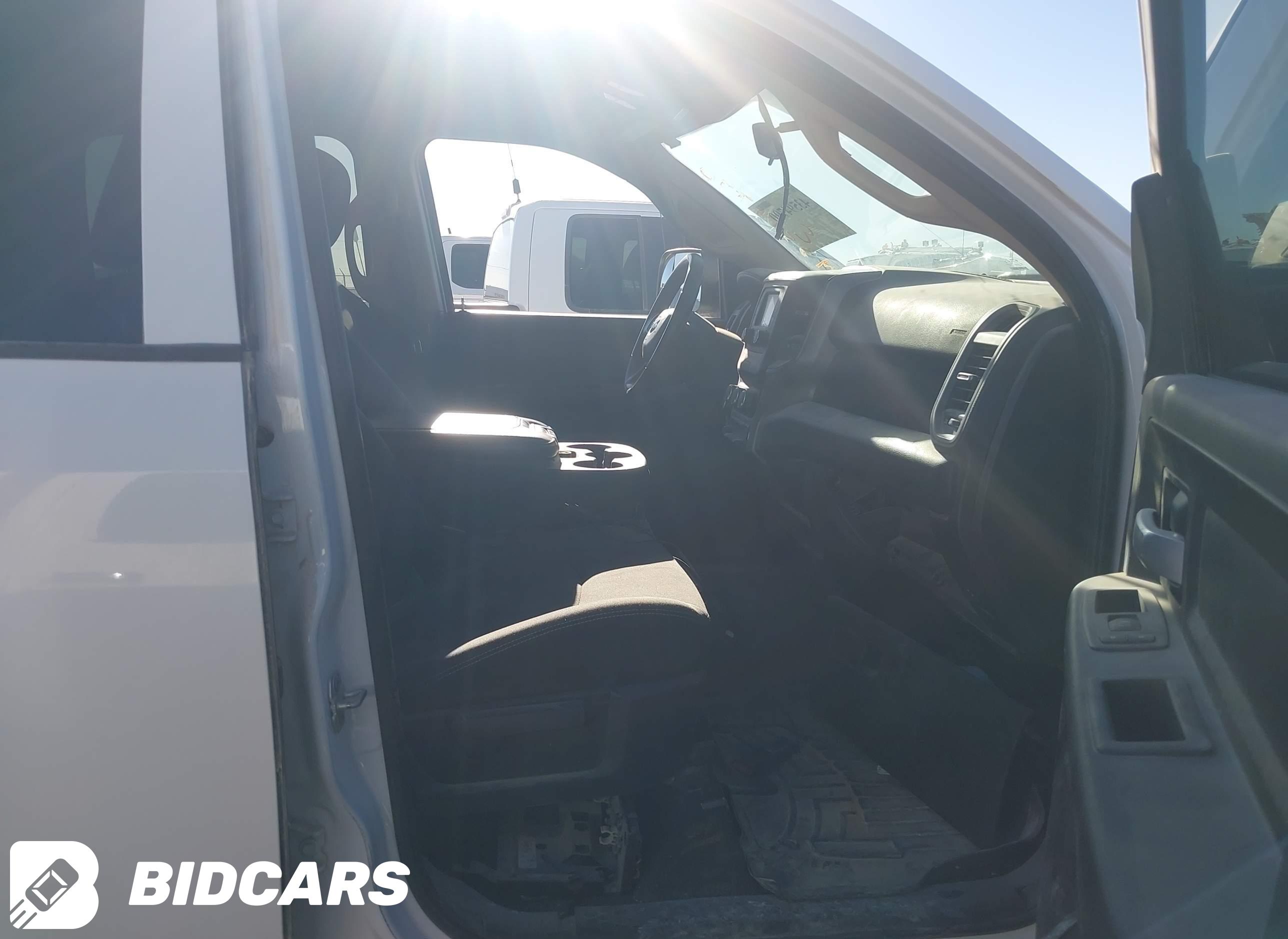 2019 RAM 2500, Tradesman  4X4...