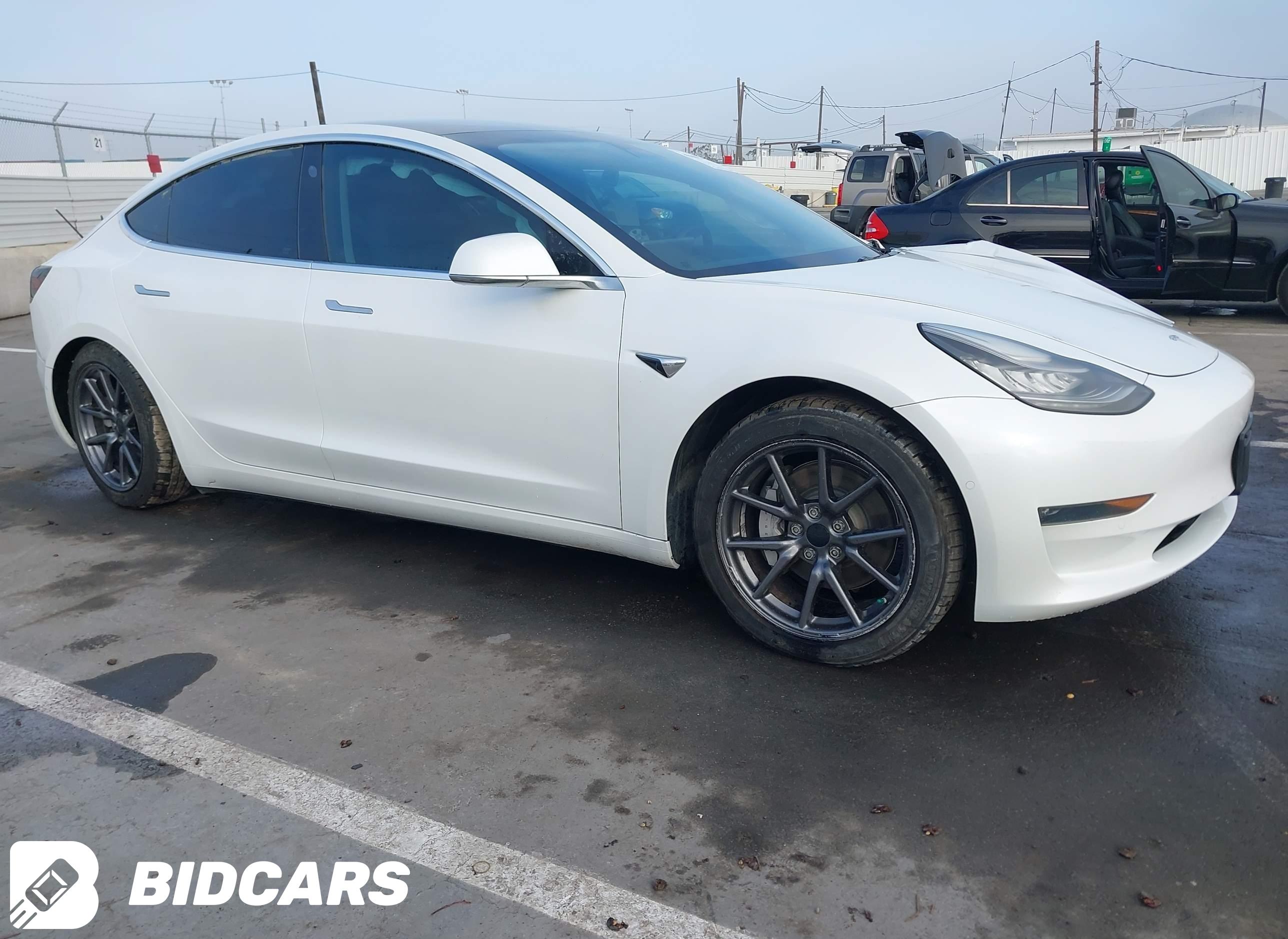 2020 Tesla Model 3, Long Range