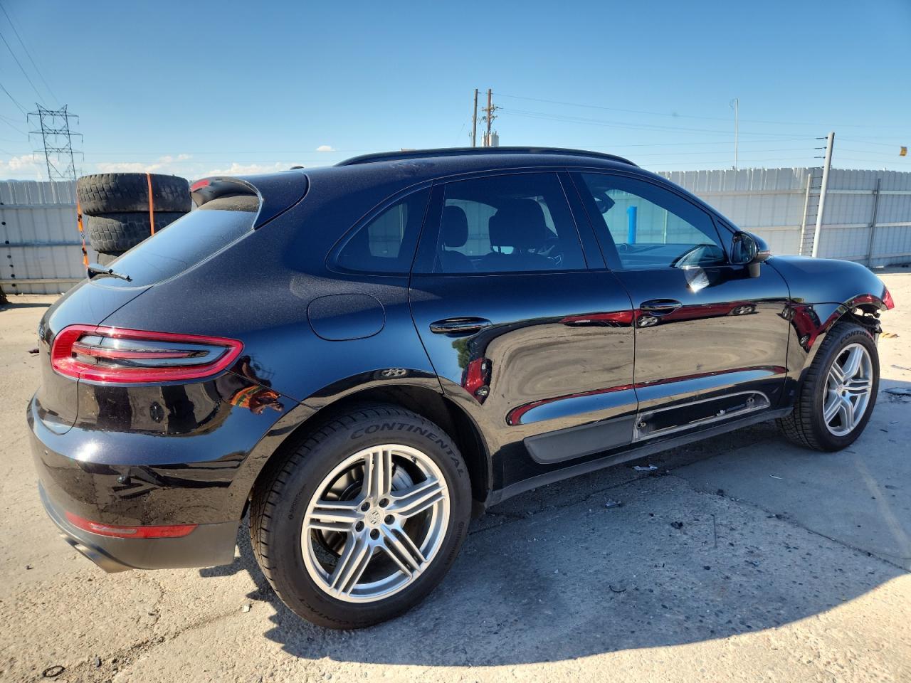 2016 Porsche Macan, S