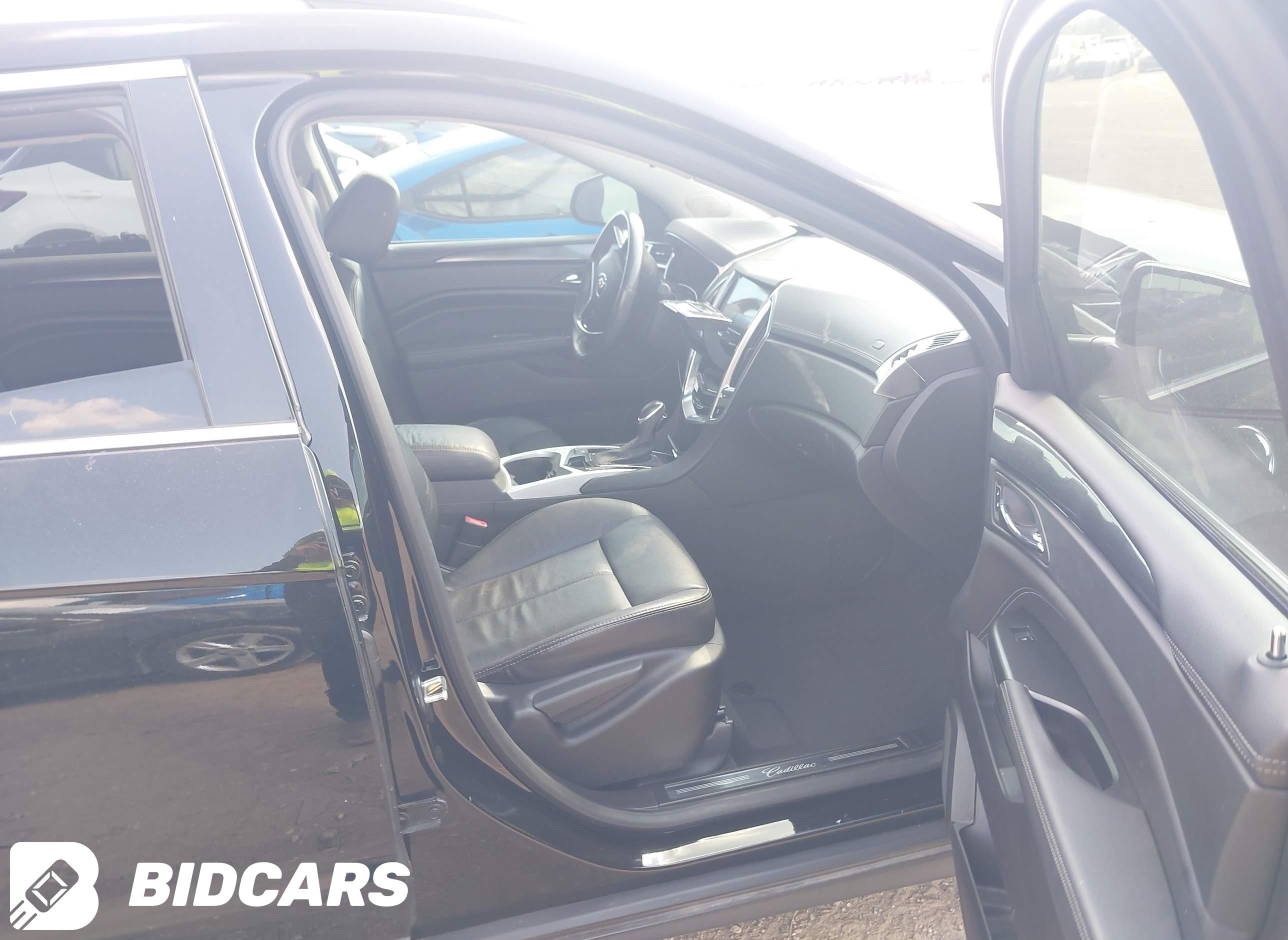 2016 Cadillac SRX, Standard