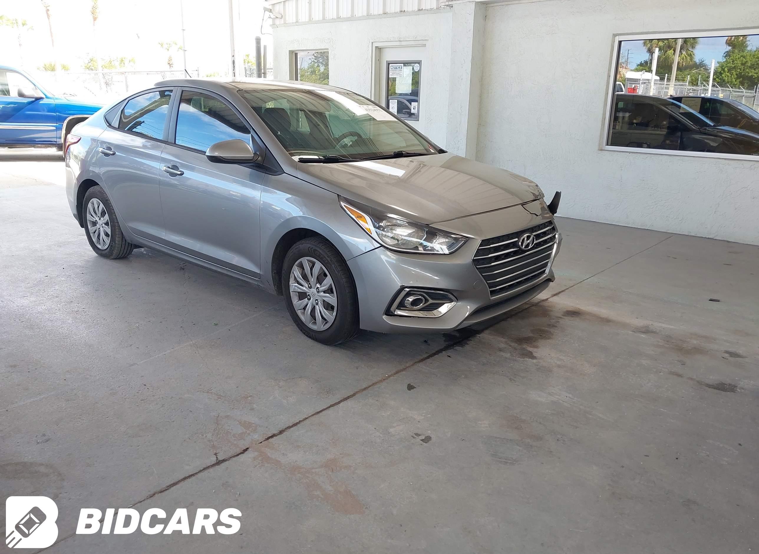 2022 Hyundai Accent, SE