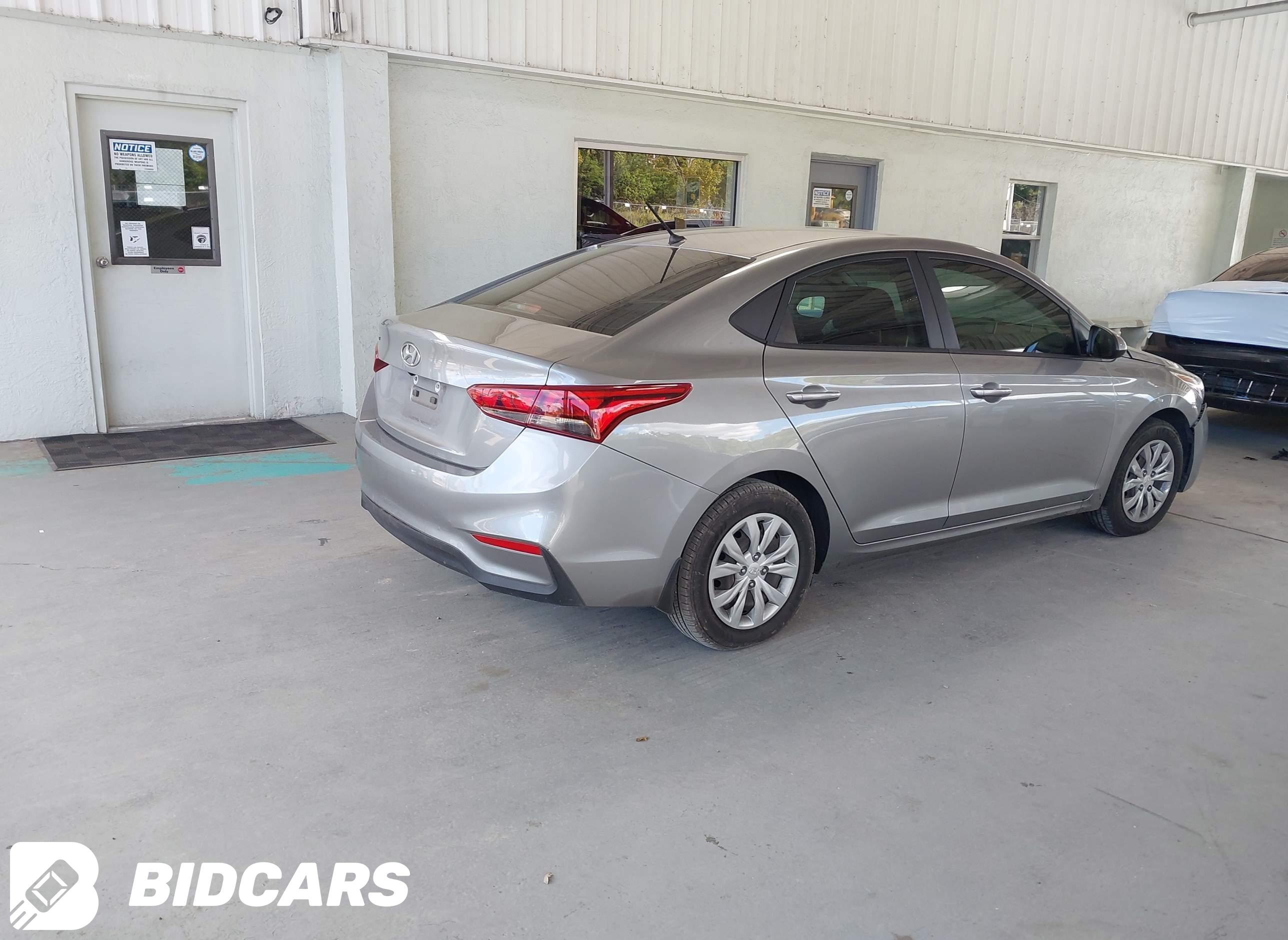 2022 Hyundai Accent, SE