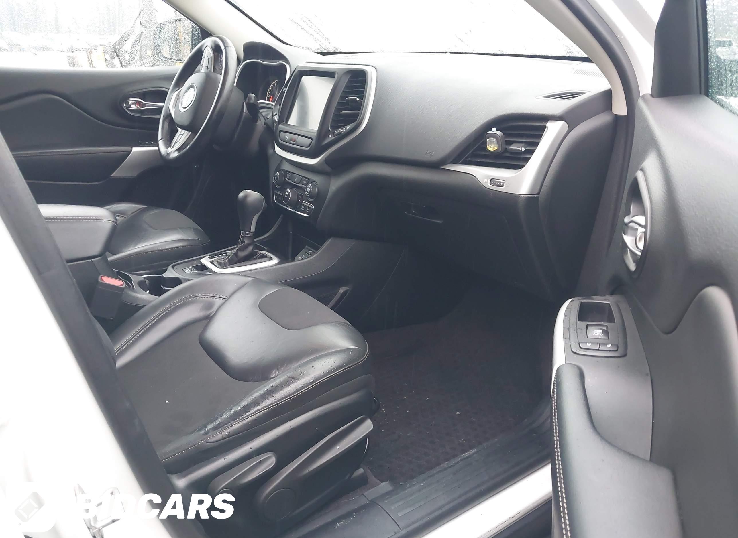 2018 Jeep Cherokee, Latitude...