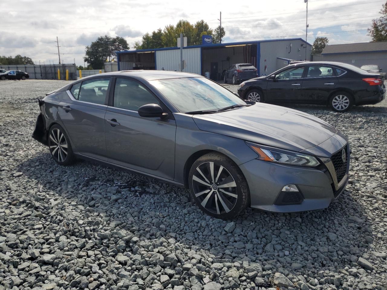 2022 Nissan Altima, SR