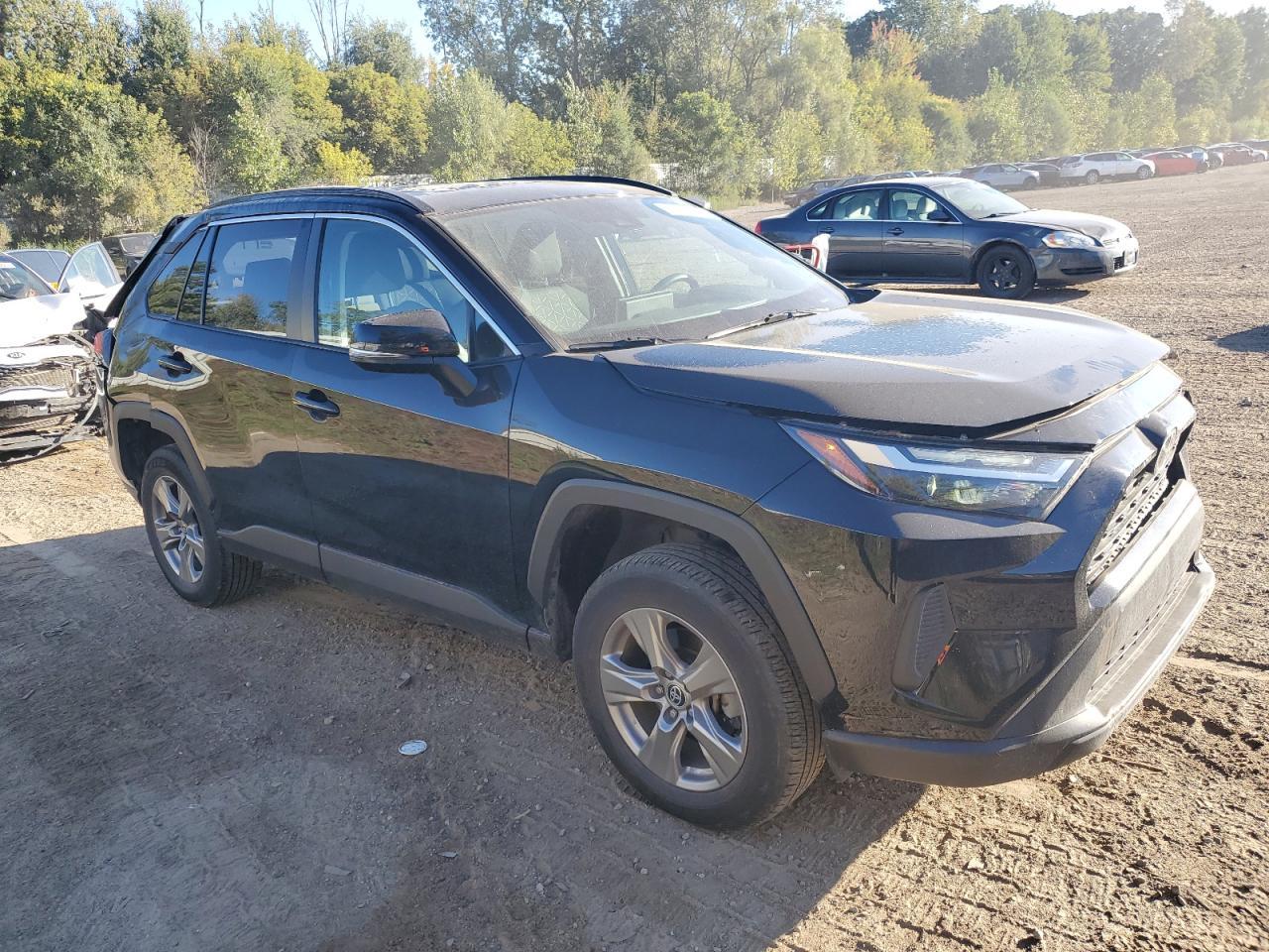 2024 Toyota RAV4, Xle