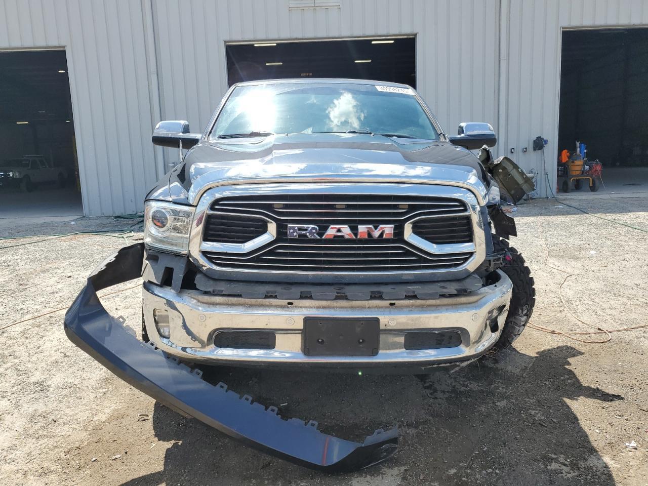 2017 RAM 1500, Longhorn