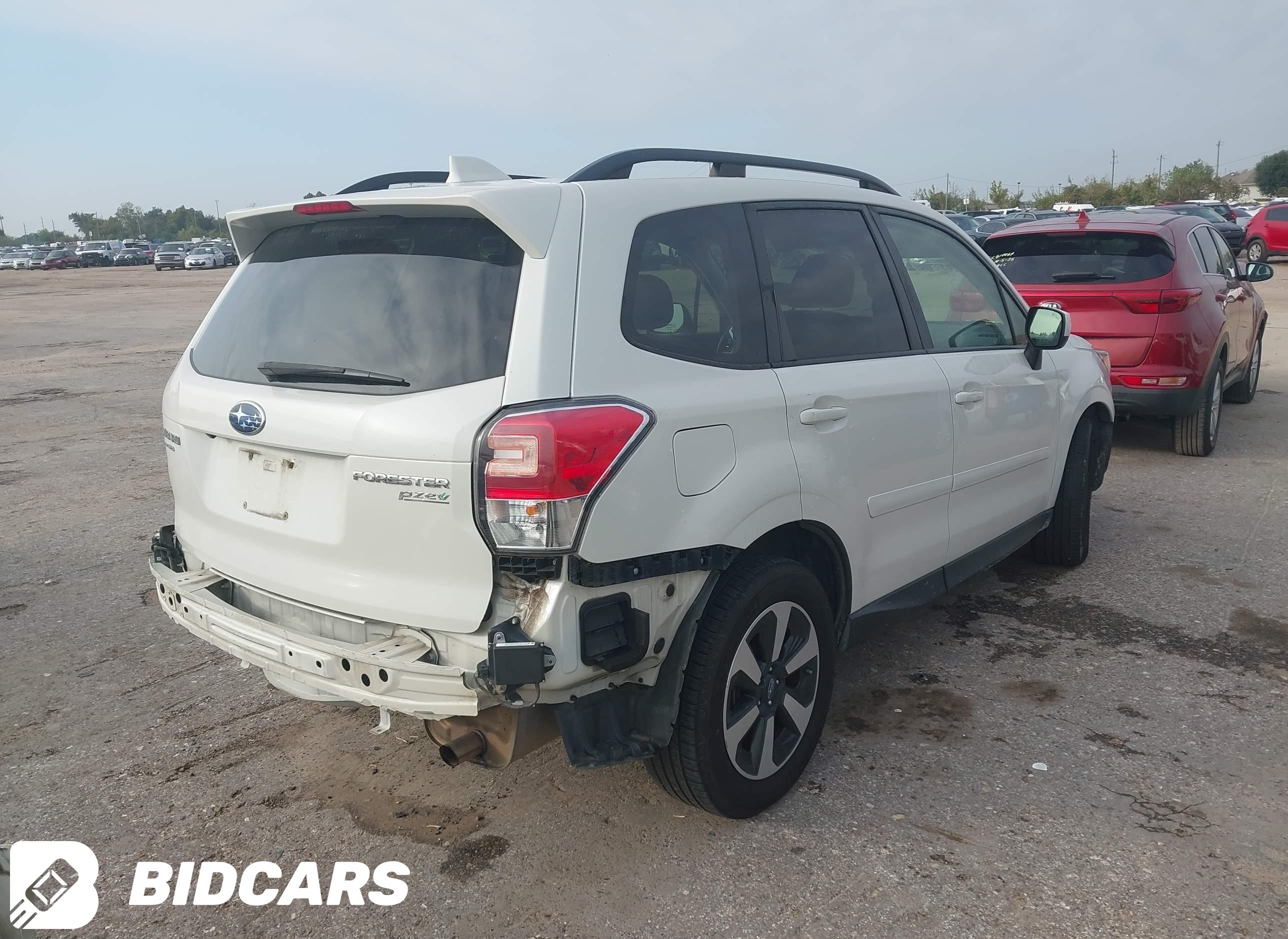 2017 Subaru Forester, 2.5I Pr...