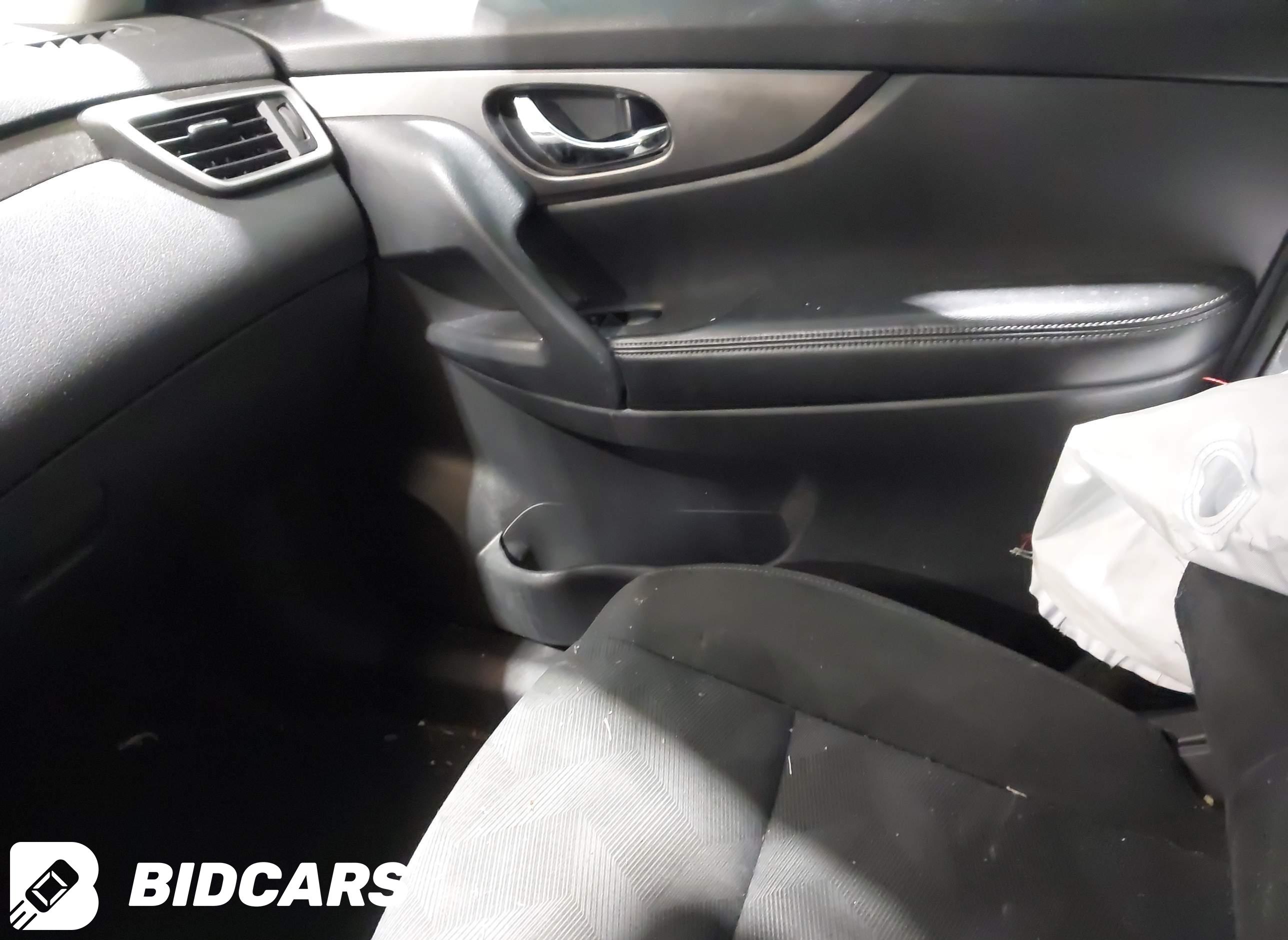 2015 Nissan Rogue, SV