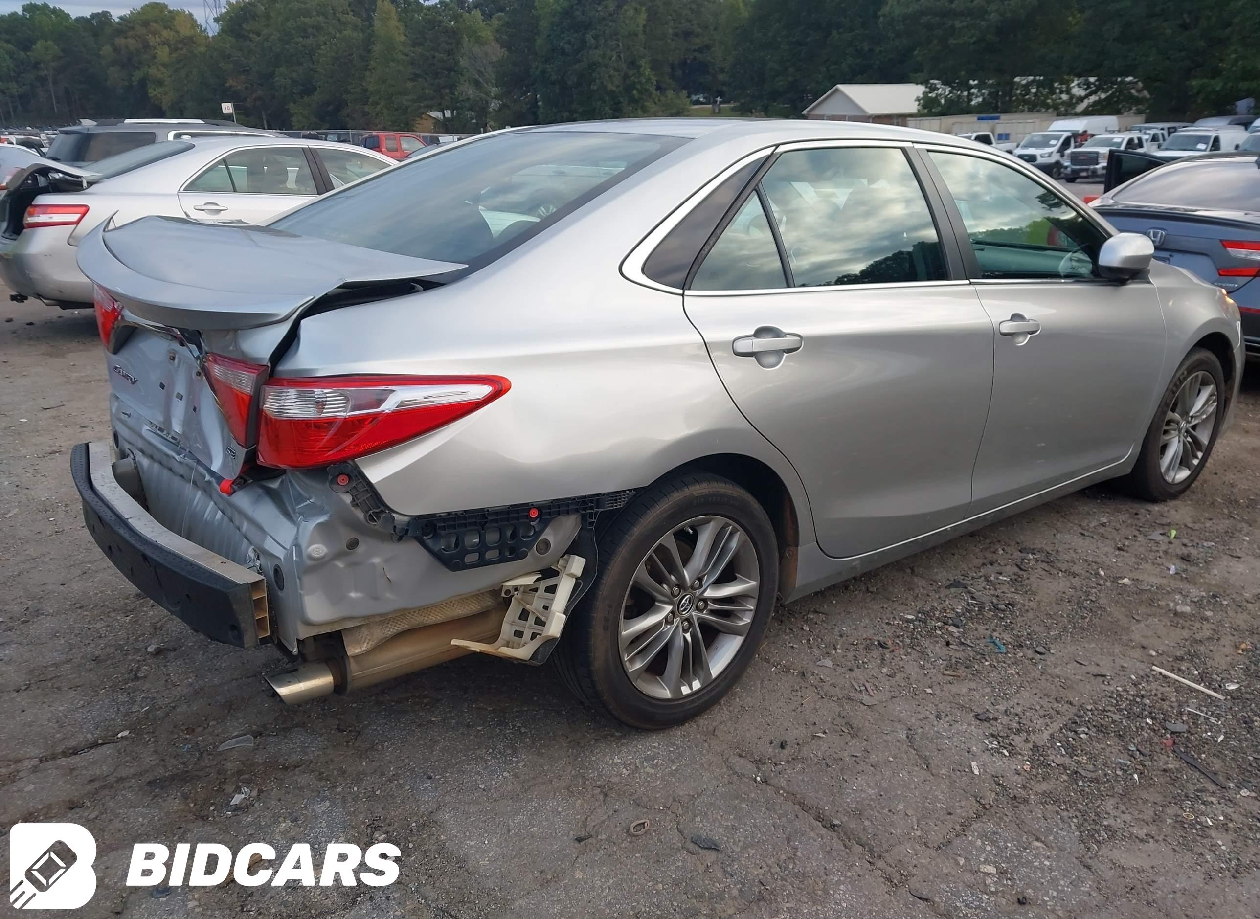 2016 Toyota Camry, SE