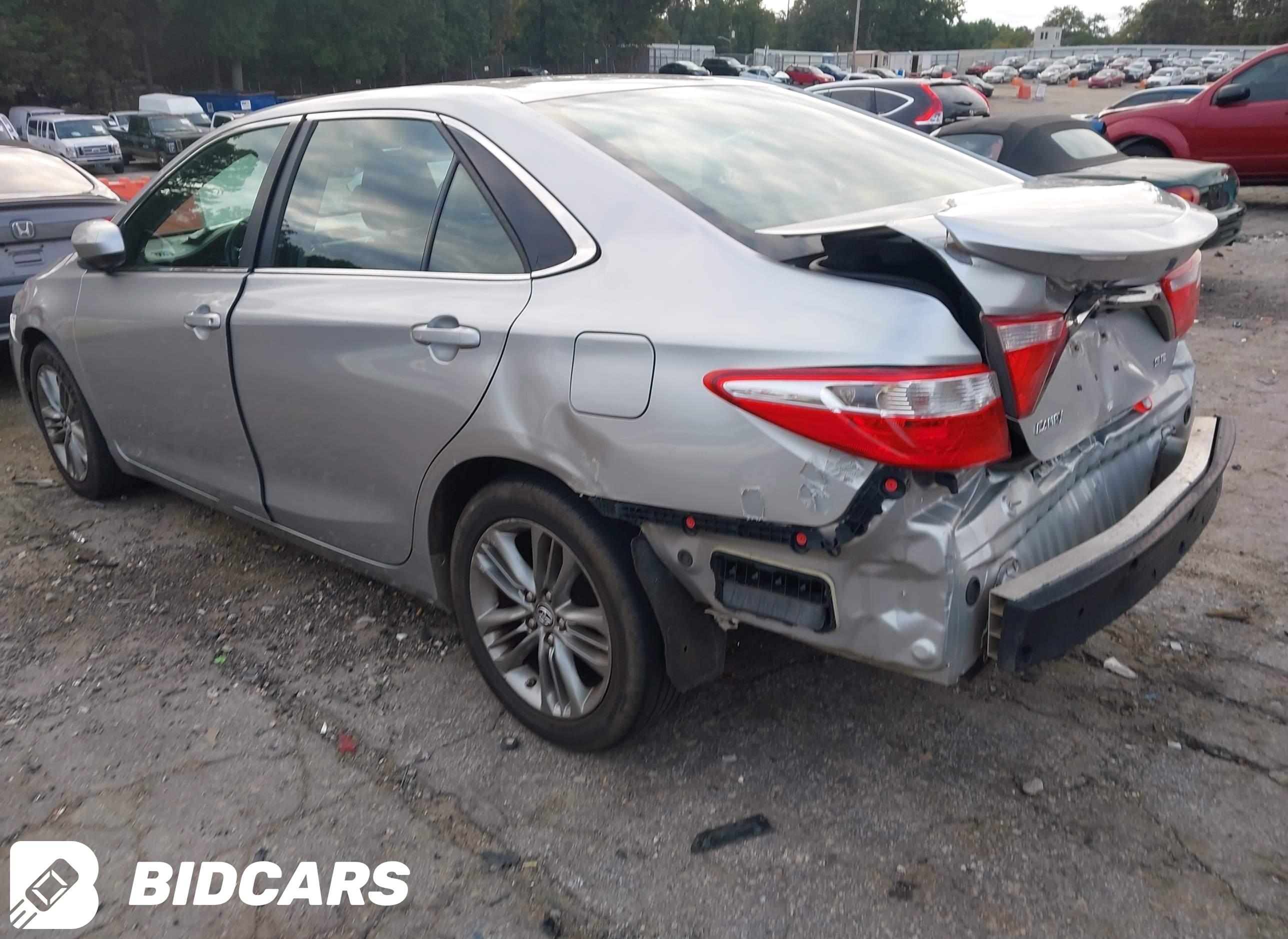2016 Toyota Camry, SE